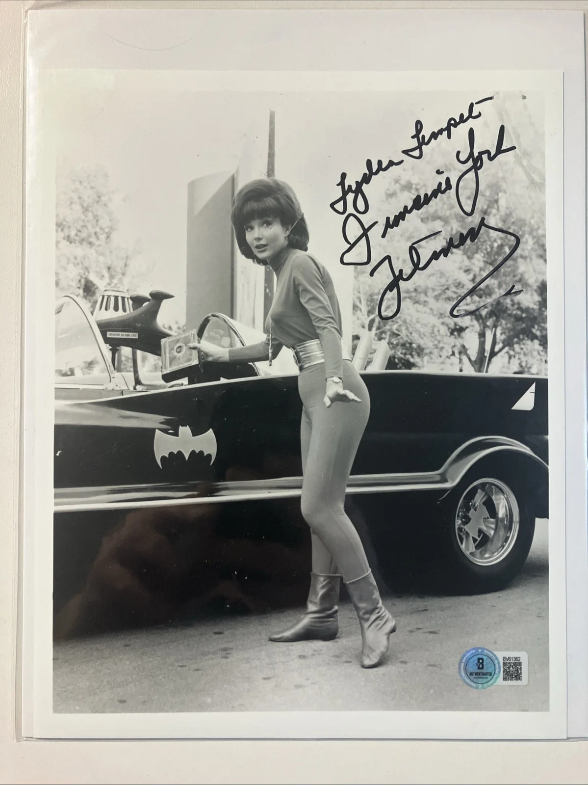 Francine York — Francine York Original Signed 8" x 10" B/w Photo Picture Beckett Authenticated