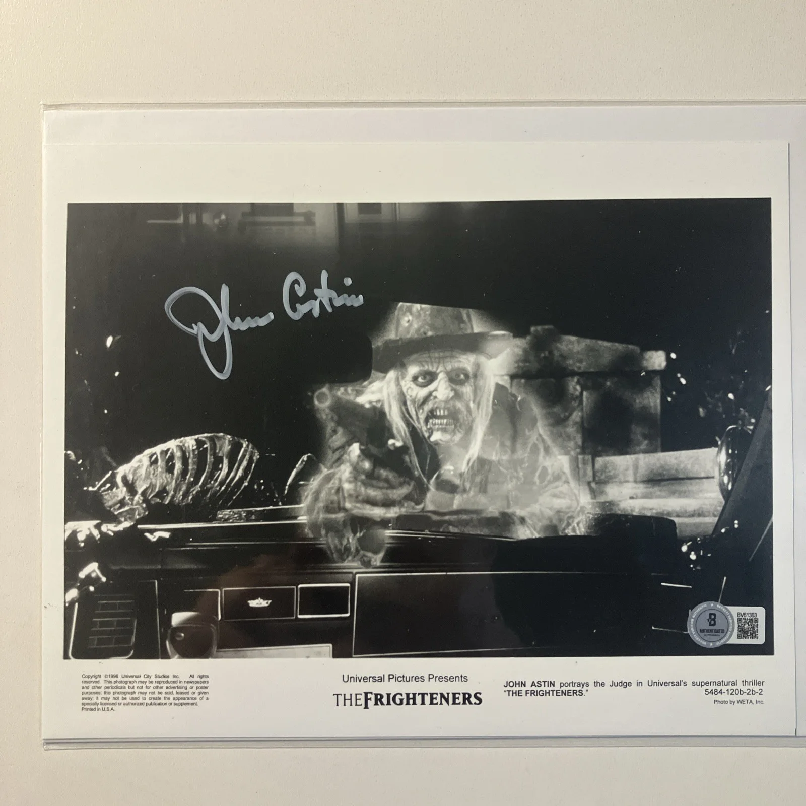 John Astin — John Astin The Frighteners Signed B/w 8"x10" Photo Picture Beckett Authenticated
