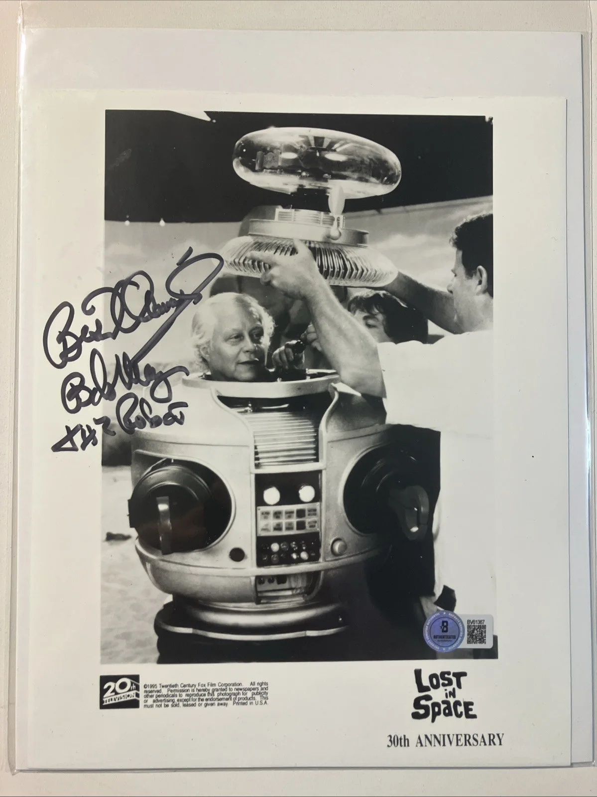 Bob May — Bob May "Robot" Lost In Space Signed 8"x10" Photo Picture Beckett Authenticated