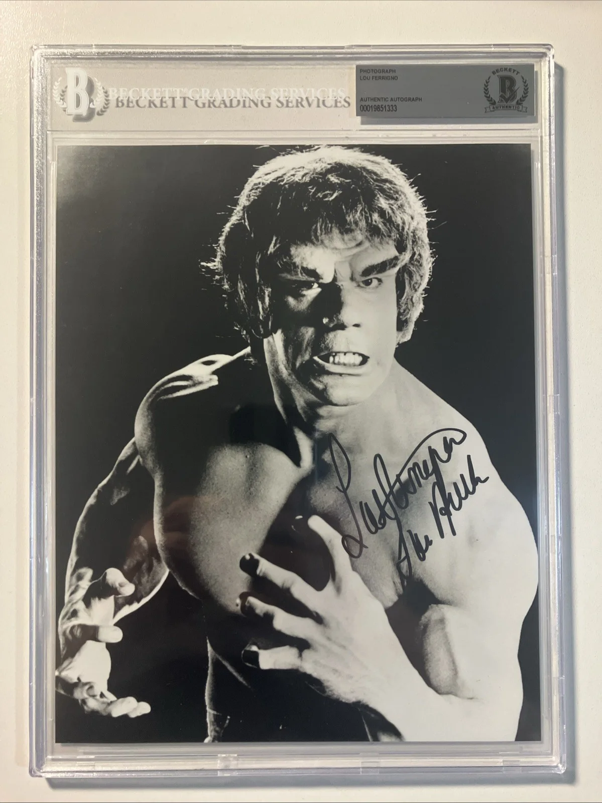 Lamberto Bava — Lou Ferrigno Hulk Signed Picture Photo Authenticated BAS Beckett Authenticated