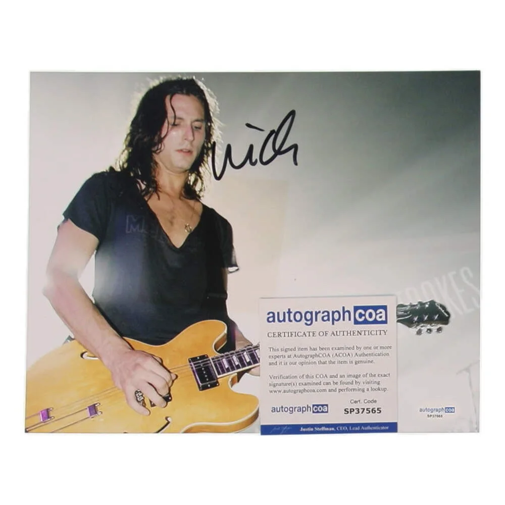 Nick Valensi — Nick Valensi Signed 8x10 Photo (ACOA) - The Strokes, image 2