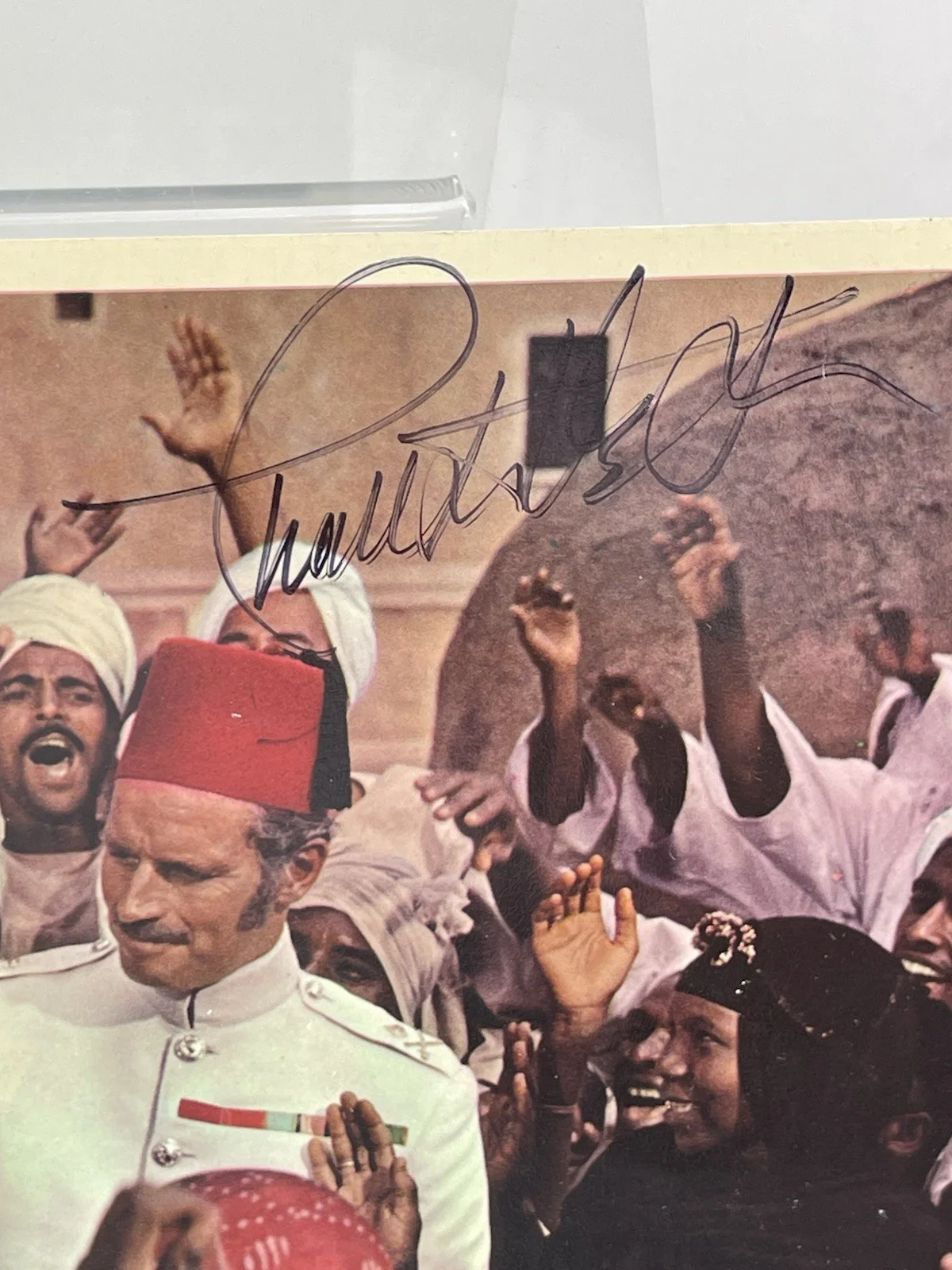 Charlton Heston — CHARLTON HESTON Autograph Hand Signed 8X10 Lobby Card from KHARTOUM, изображение 2
