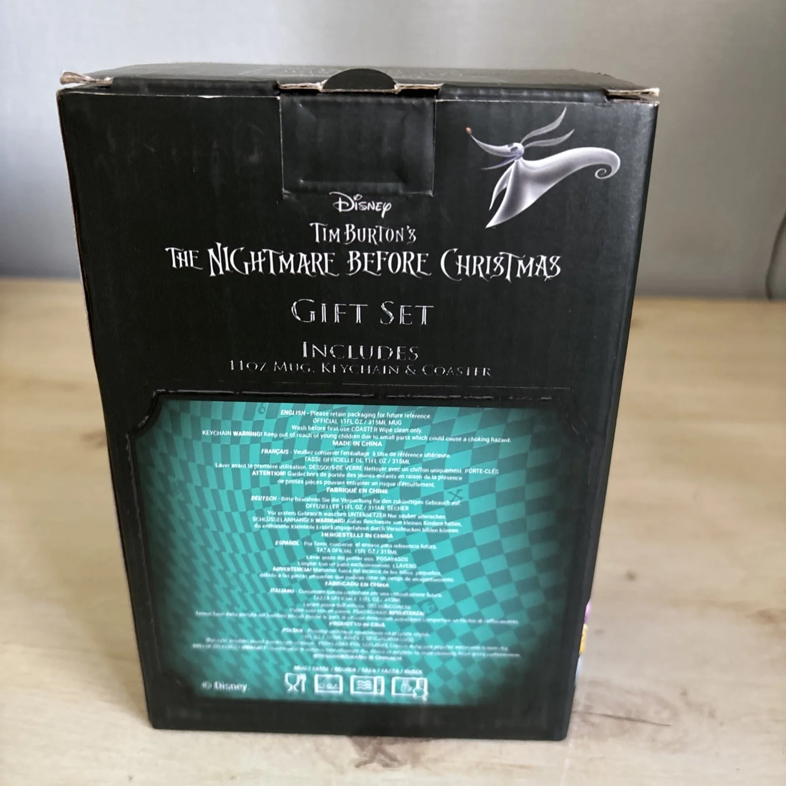 The Nightmare Before Christmas - Official Mug Coaster and Keychain Gift Set, image 3