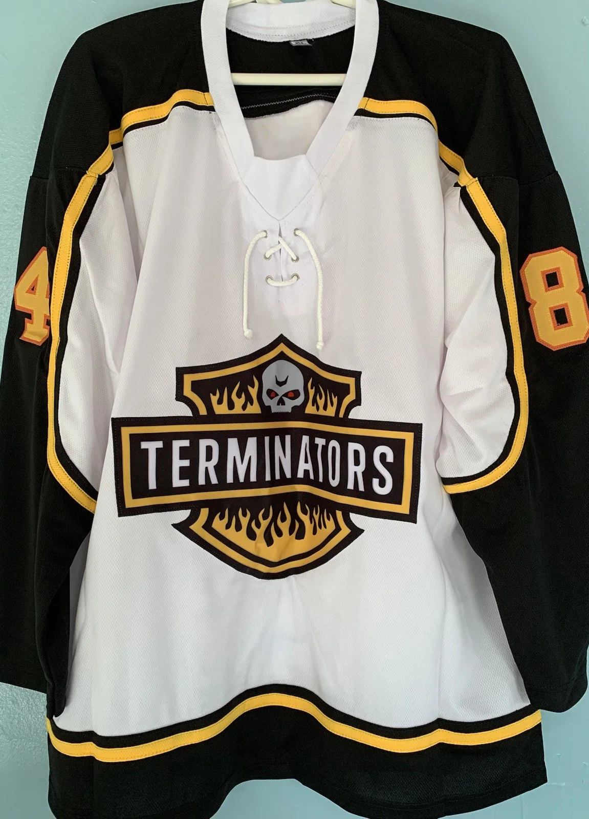 Michael Biehn — Michael Biehn Signed Autographed Kyle Reese Jersey The Terminator – PSA COA, image 2
