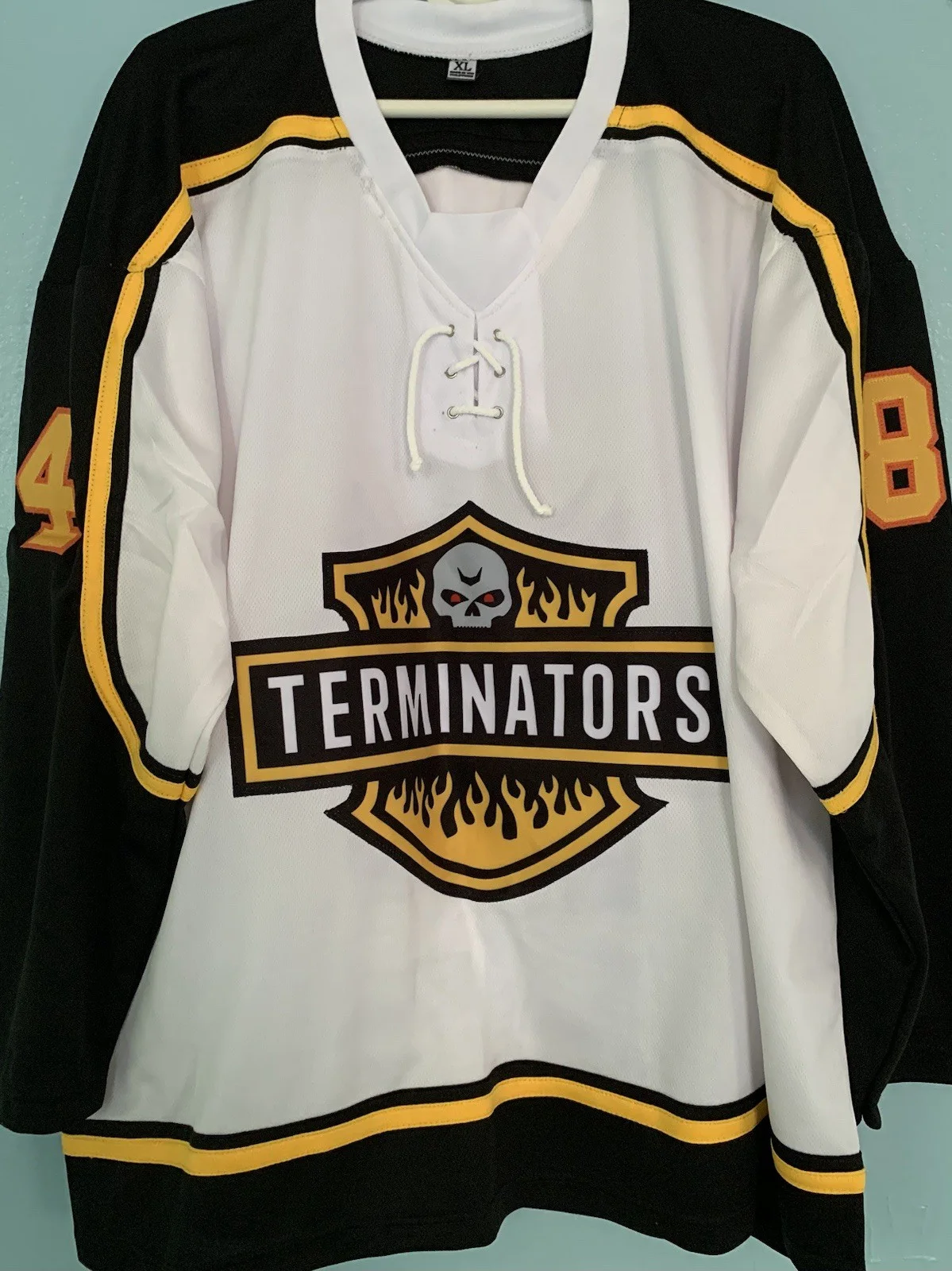 Michael Biehn — Michael Biehn Signed Autographed Kyle Reese Jersey The Terminator with PSA COA., image 2