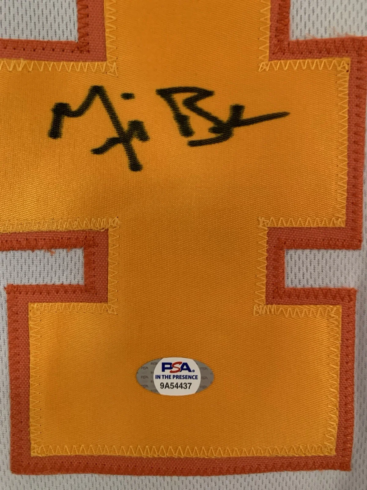 Michael Biehn — Michael Biehn Signed Autographed Kyle Reese Jersey The Terminator with PSA COA., image 3