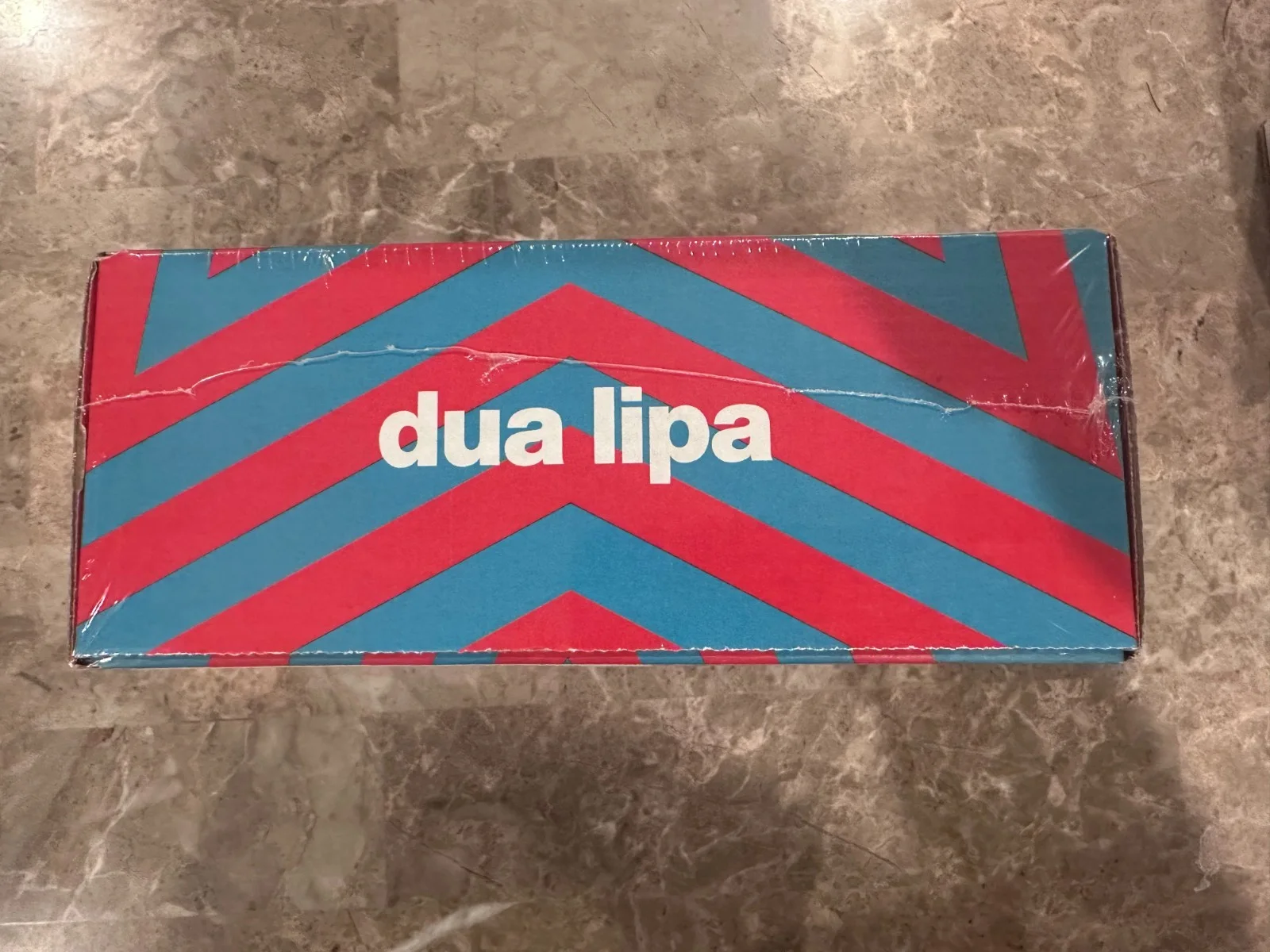 DUA LIPA SIGNED RADICAL OPTIMISM - AUTOGRAPH CD BOX SET / NAVY SHIRT M (SEALED), image 3