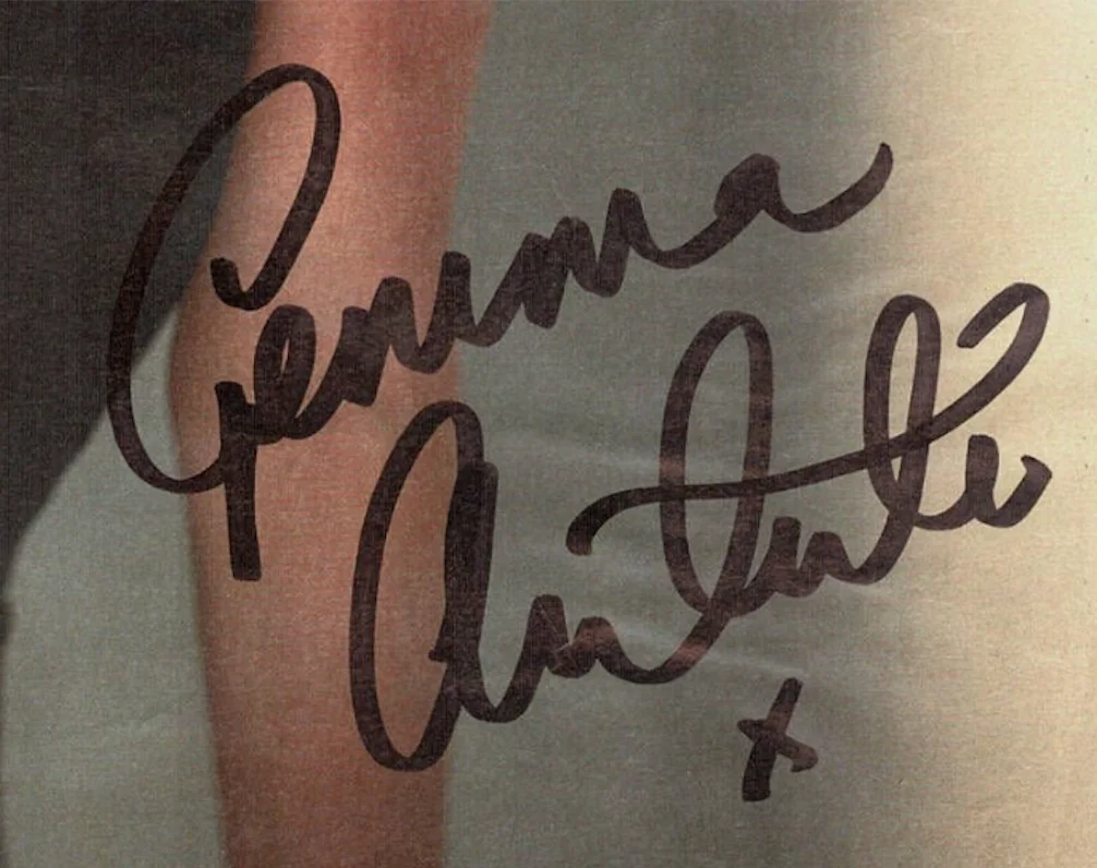 Gemma Arterton Autographed Signed Magazine Photo AMCo COA 22853, изображение 2