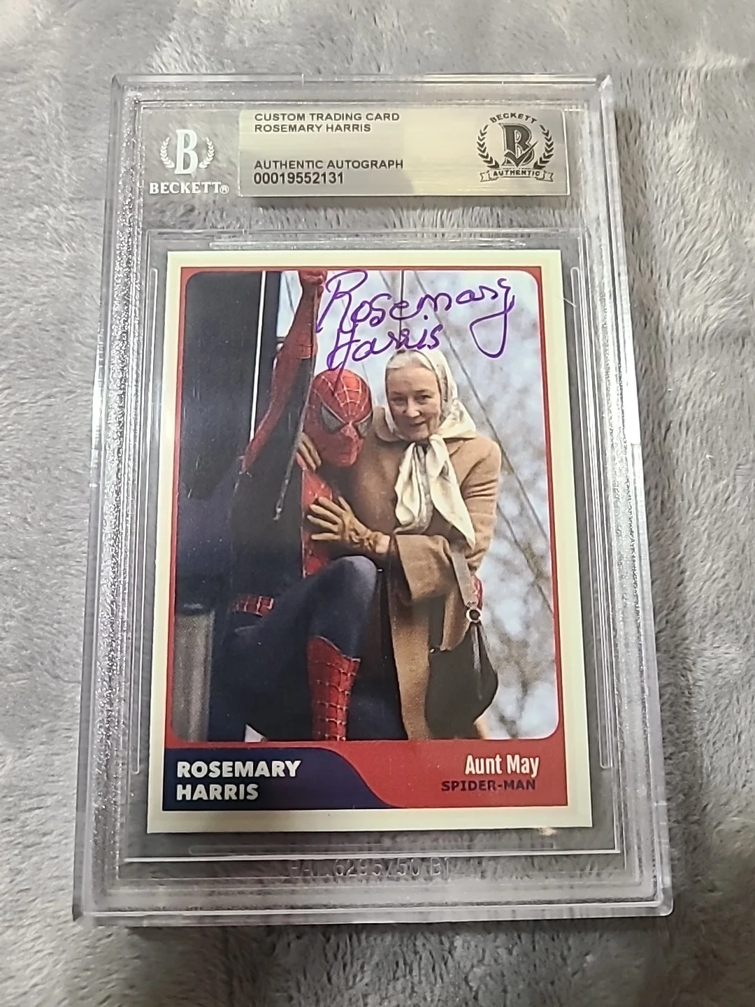 Rosemary Harris Signed Aunt May Spiderman Card BAS Certified, image 3