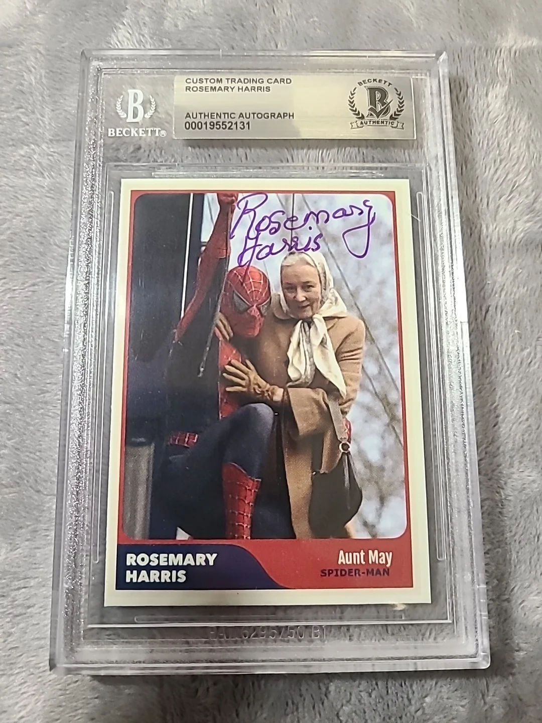 Rosemary Harris Signed Aunt May Spiderman Card BAS Certified, image 4