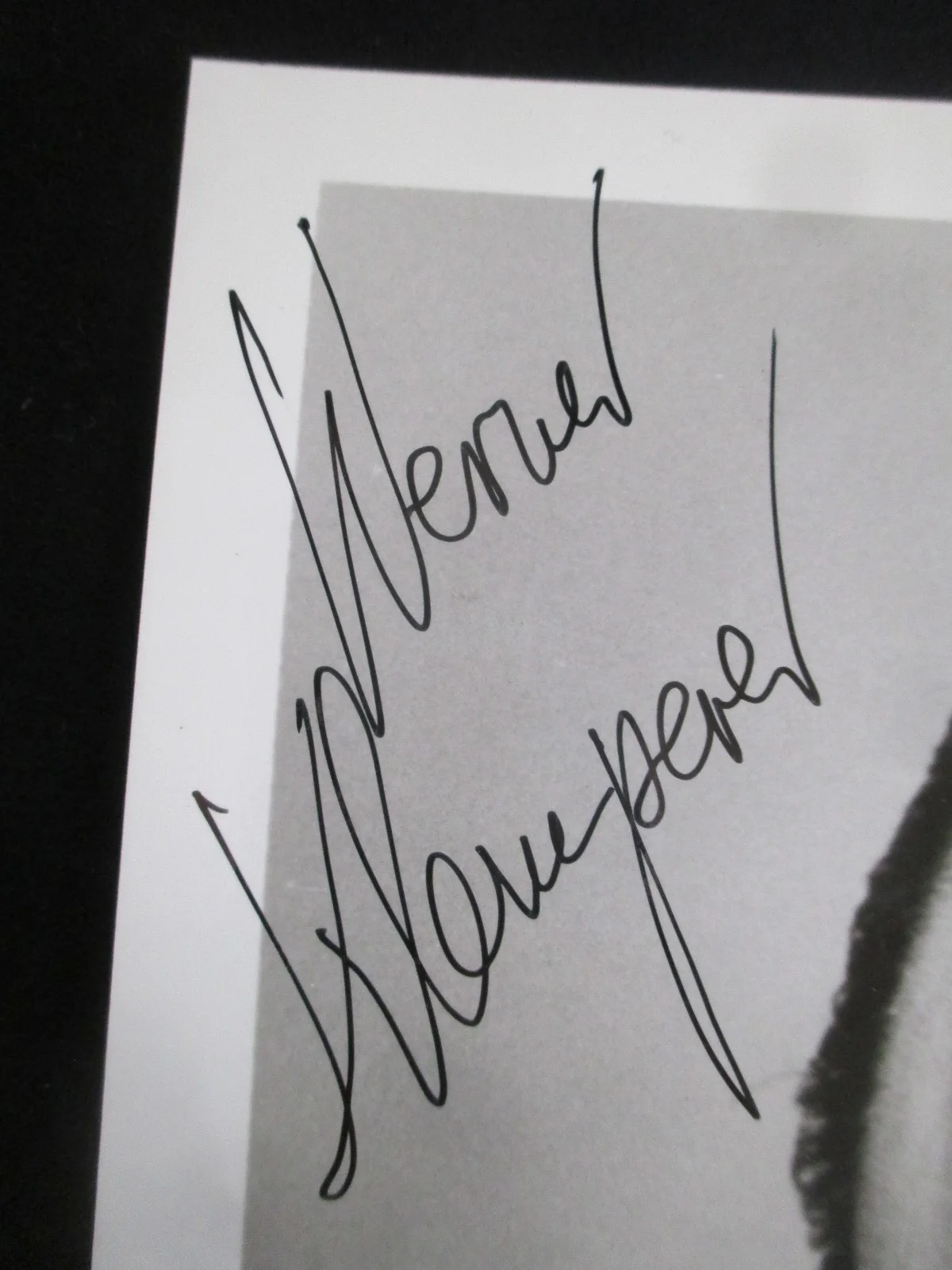 WERNER KLEMPERER — WERNER KLEMPERER AUTOGRAPHED 8X10 HOGANS HEROES #2 COL. KLINK, image 2