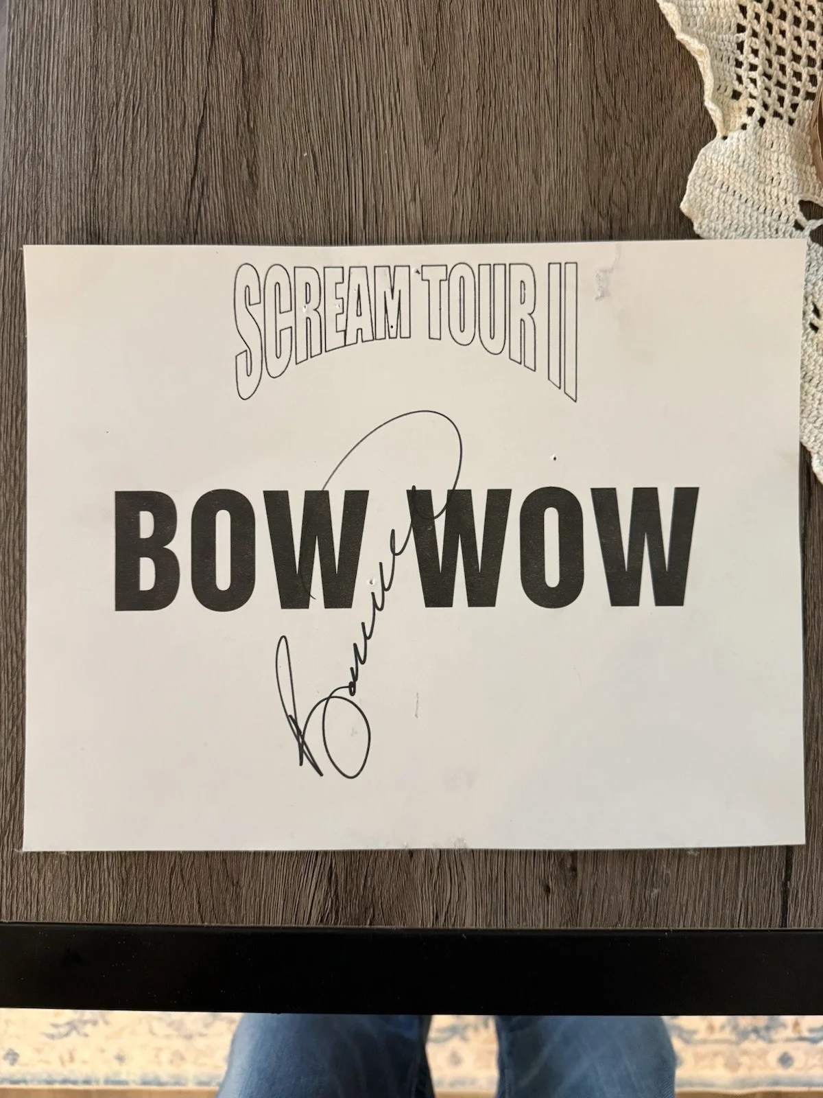 Bow Wow — Bow Wow Rapper Signed. Paper Back Stage Sign. Scream Tour. Autographed.