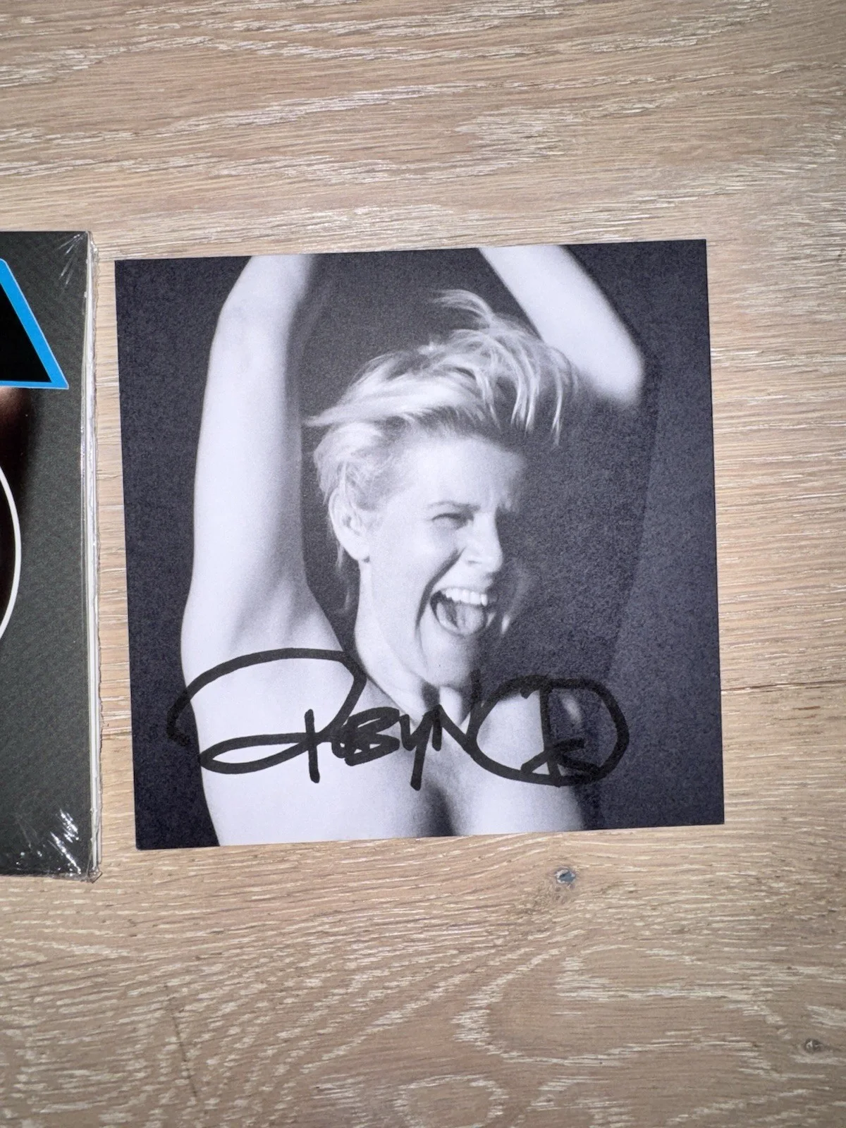 Robyn Sexistential Amazon Music Edition Signed CD Sold Out!, изображение 3
