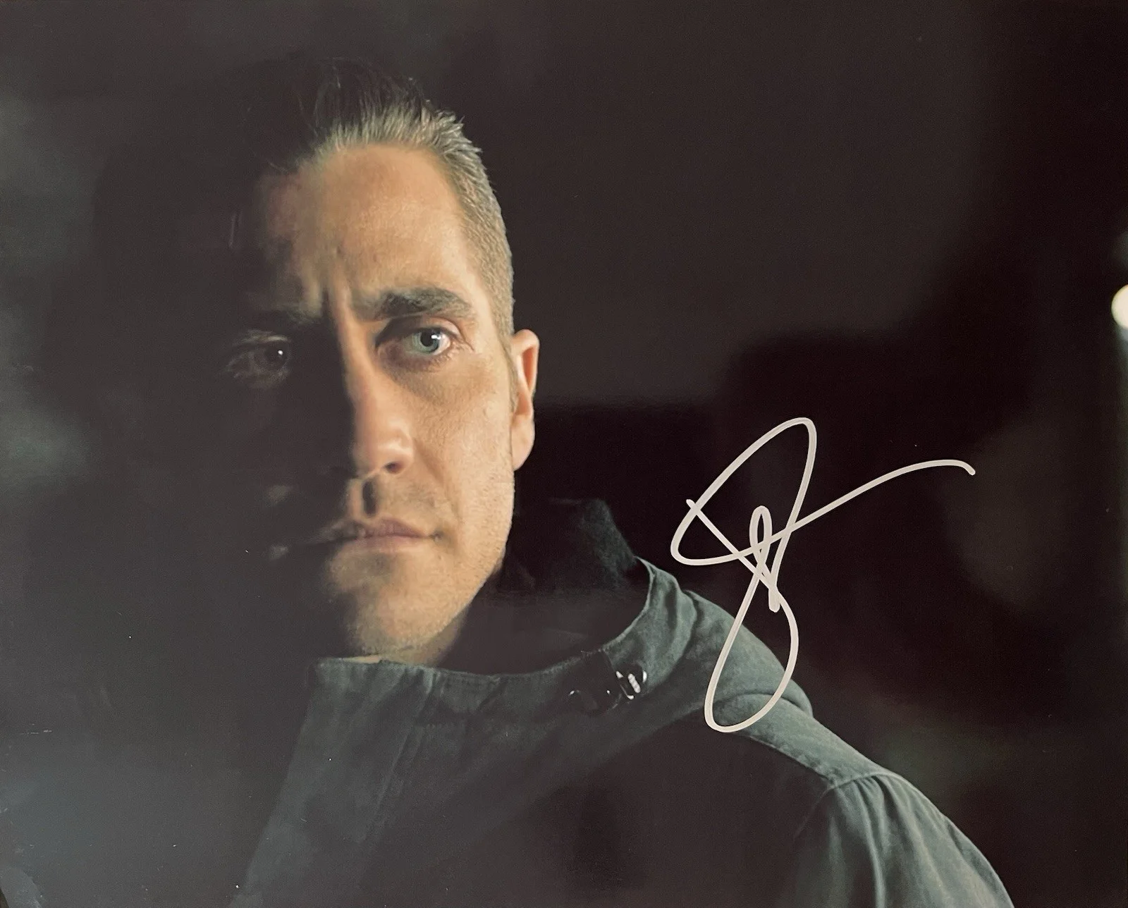 Jake Gyllenhaal — Jake Gyllenhaal Signed 8x10 Photo With COA Prisoners