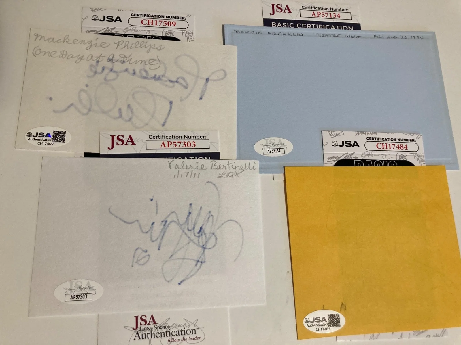 FRANKLIN HARRINGTON PHILLIPS BERTINELLI — ONE DAY AT A TIME (4) cast autographs FRANKLIN, HARRINGTON, PHILLI JSA#AP57134, image 3