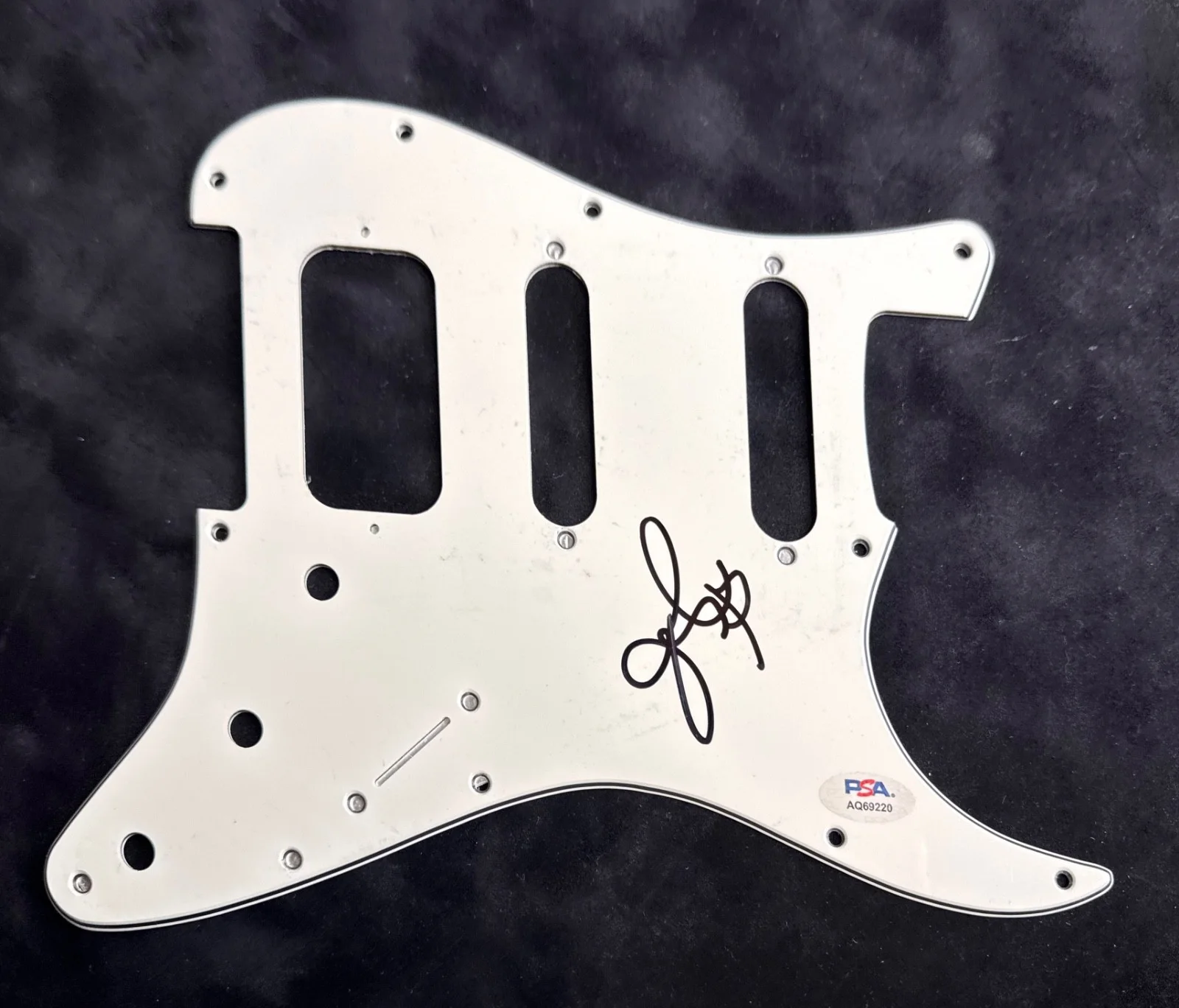 Zoe Saldana — Zoe Saldana Signed Electric Guitar Pick Guard PSA AQ69220