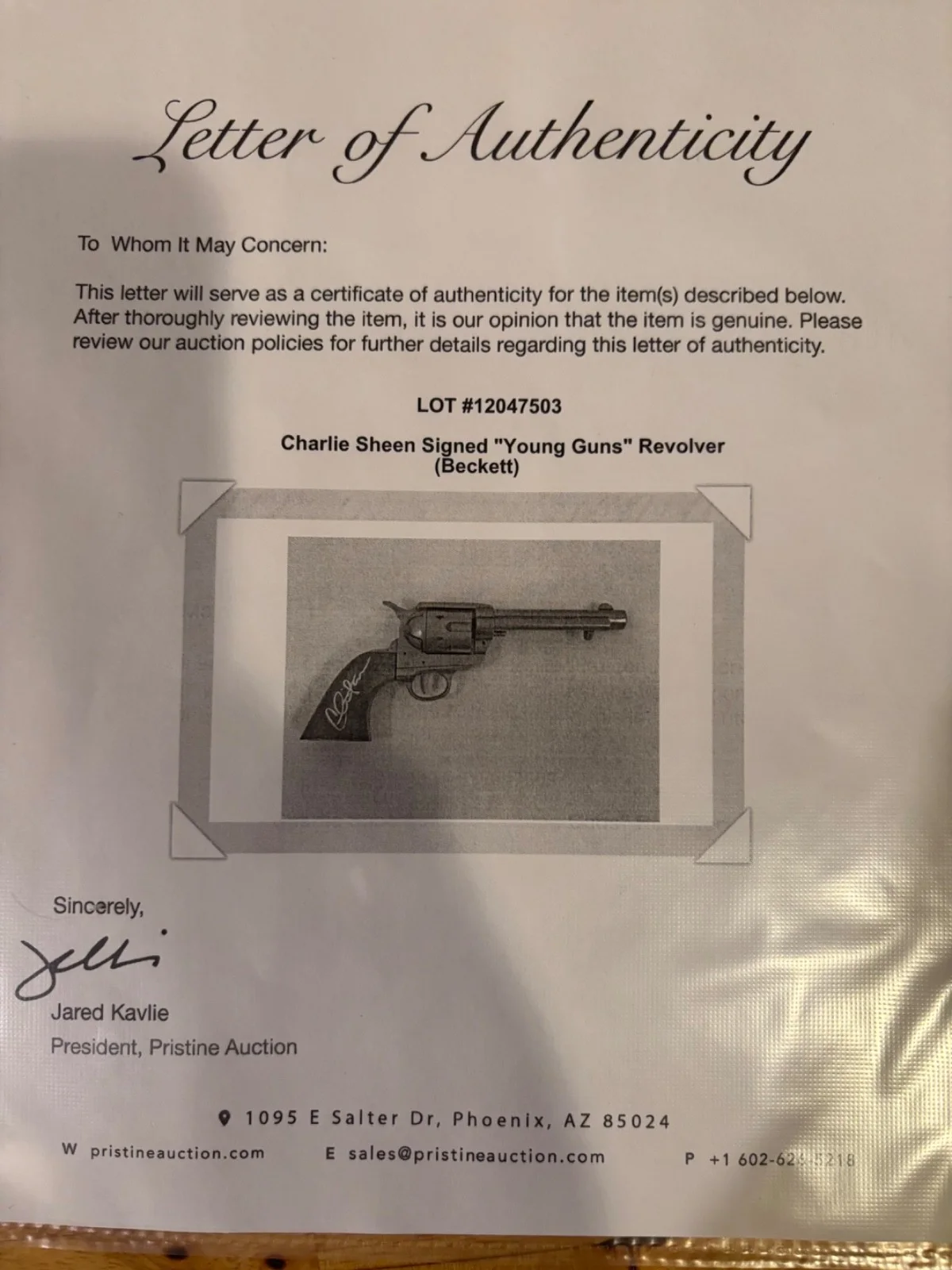 Charlie Sheen — 🤠 Charlie Sheen Hand Signed Young Guns Metal Replica Revolver JSA PSA, image 5