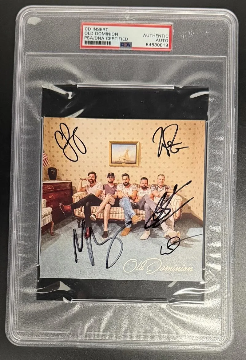 Matthew Ramsey, Trevor Rosen, Whit Sellers, Geoff Sprung, Brad Tu — Old Dominion Signed Band Autograph PSA/DNA Slabbed Encapsulated CD Cover COA B