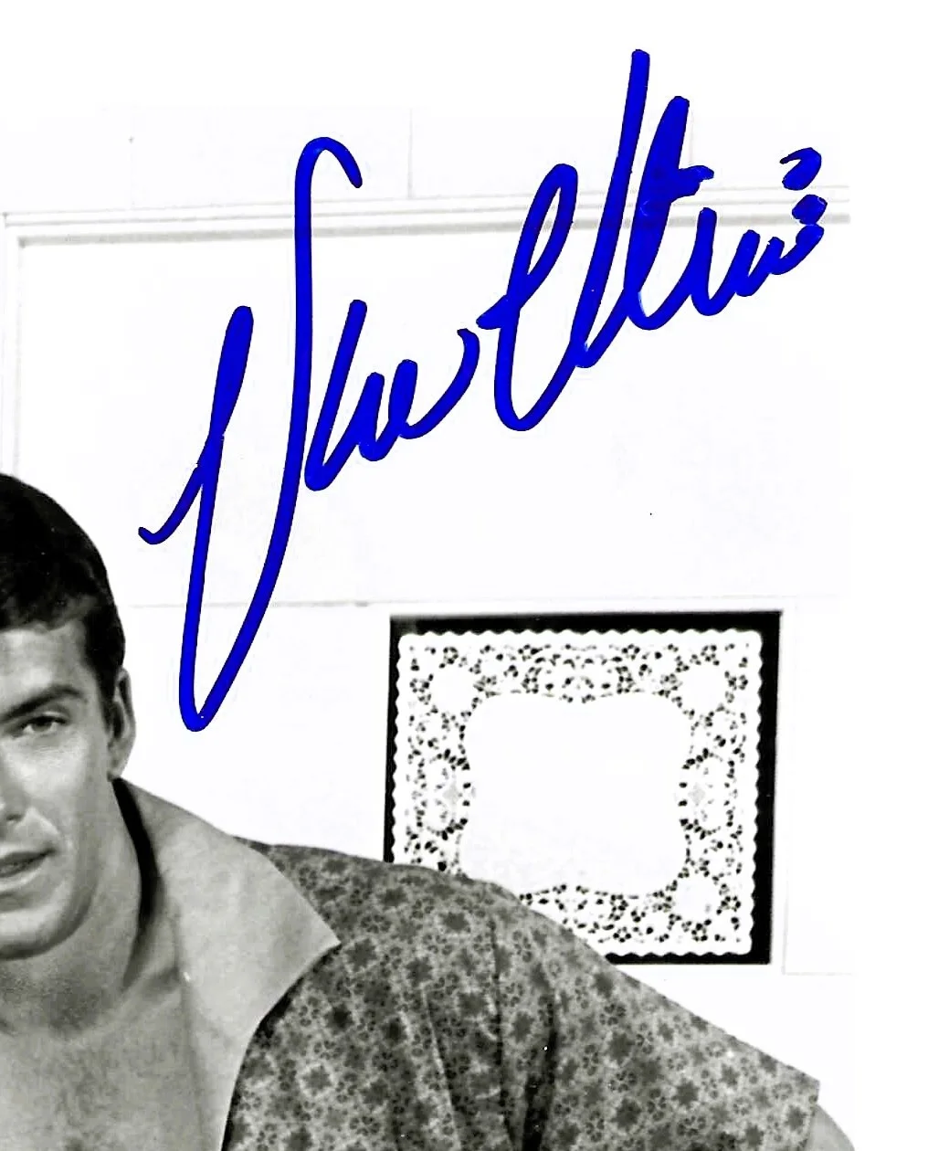 Van Williams, Lee Patterson, Troy Donahue — Surfside Six VAN WILLIAMS, TROY DONAHUE, & LEE PATTERSON signed 8x10 COA . .RARE, изображение 3