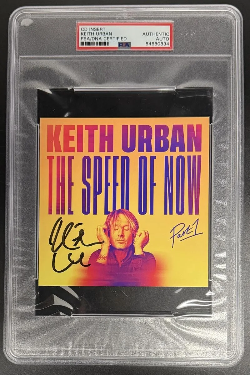Keith Urban — Keith Urban Signed Autograph PSA/DNA Slabbed The Speed Of Now CD Cover COA B
