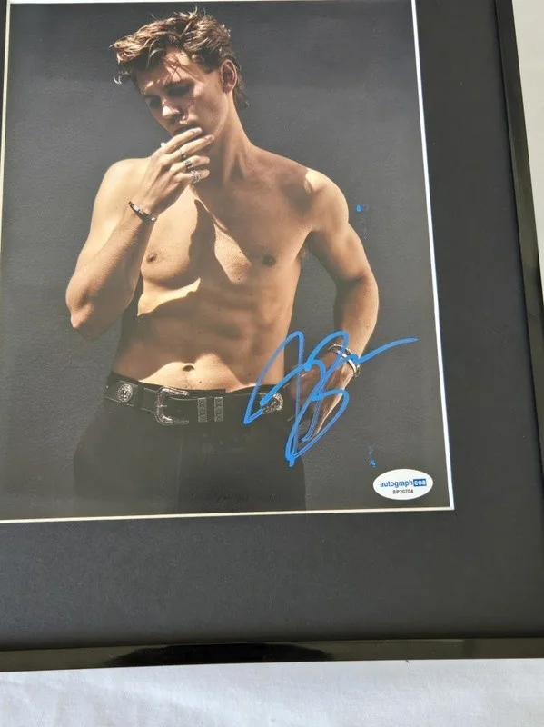 Austin Butler Signed Framed 11x14 Photo Display ACOA, image 2