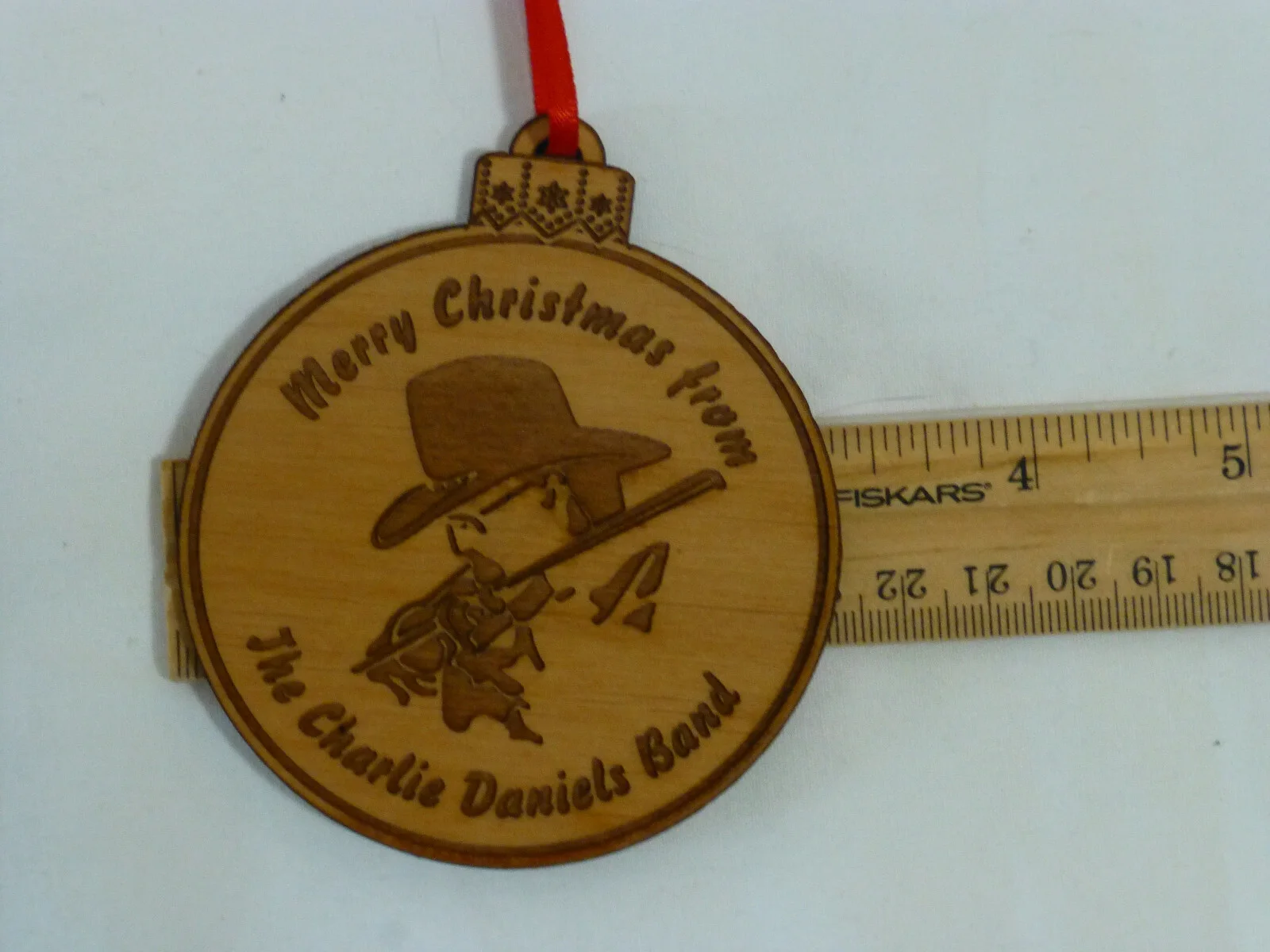 Charlie Daniels Christmas Ornament Wood Signed Autographed, изображение 5