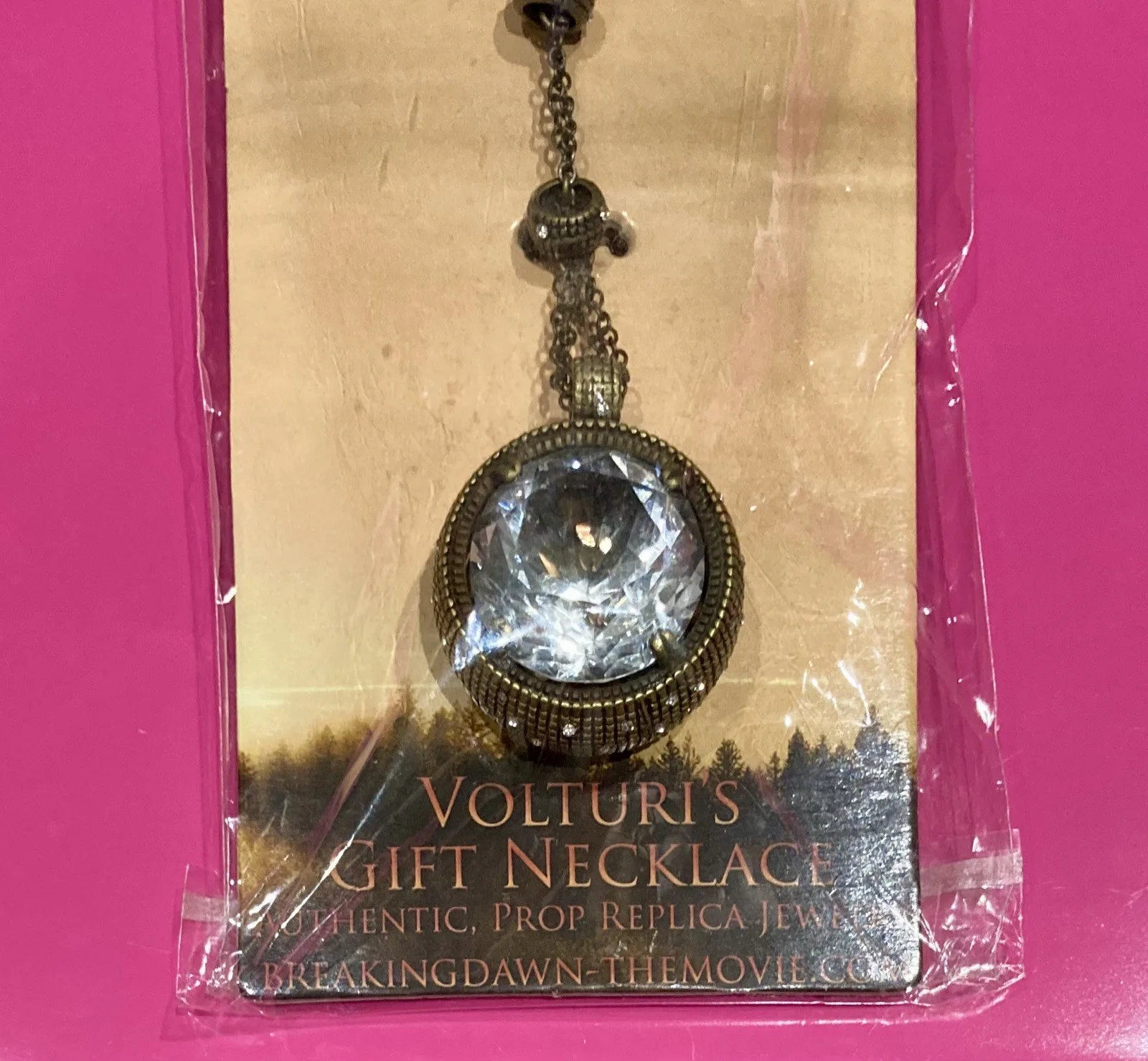 The Twilight Saga - Breaking Dawn Part One - Volturi’s Gift Necklace - 2011 NECA, image 2