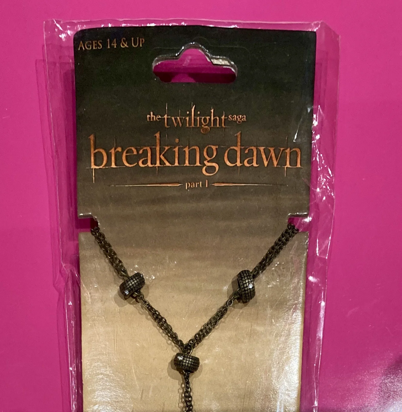 The Twilight Saga - Breaking Dawn Part One - Volturi’s Gift Necklace - 2011 NECA, image 3