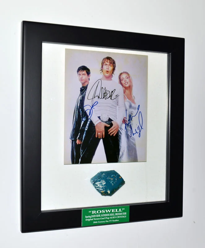 ROSWELL Signed Katherine Heigl, Jason Behr + PROPS, DVD Set, COA UACC PROP STORE, image 3