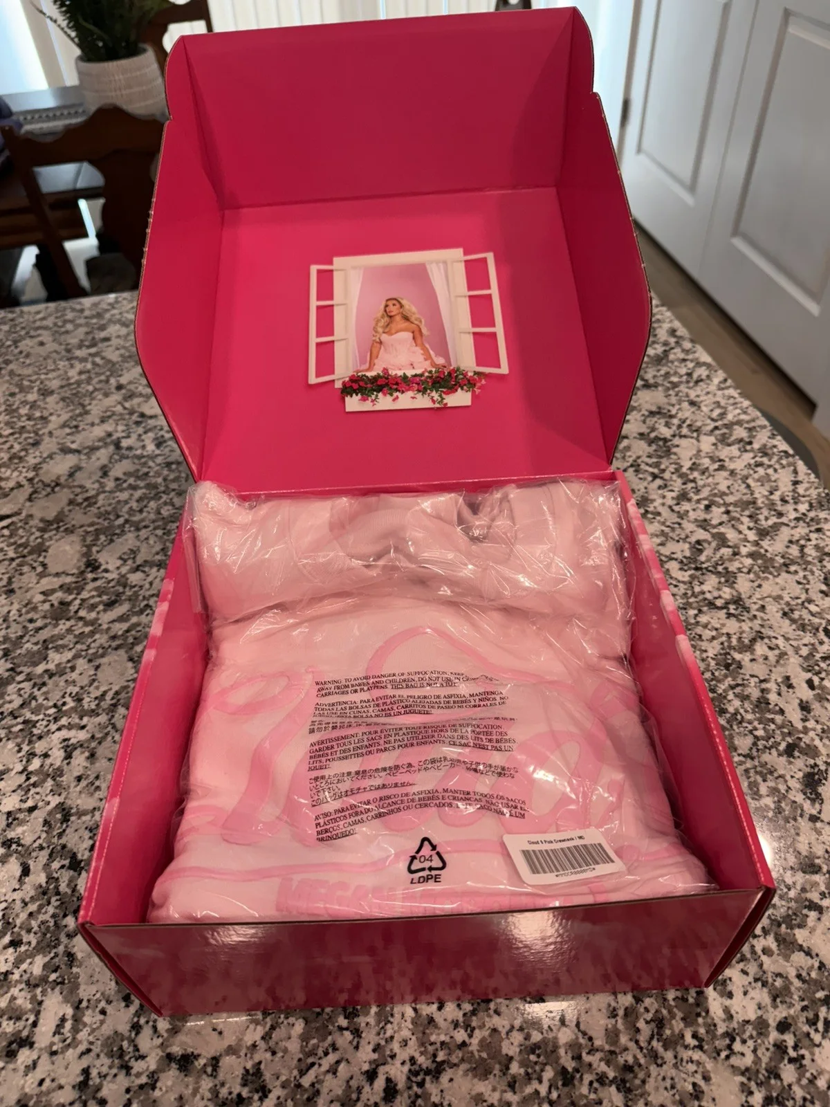 Megan Moroney Cloud 9 Pink Crewneck Sweatshirt Box Set with SIGNED CD!! Size M, image 5