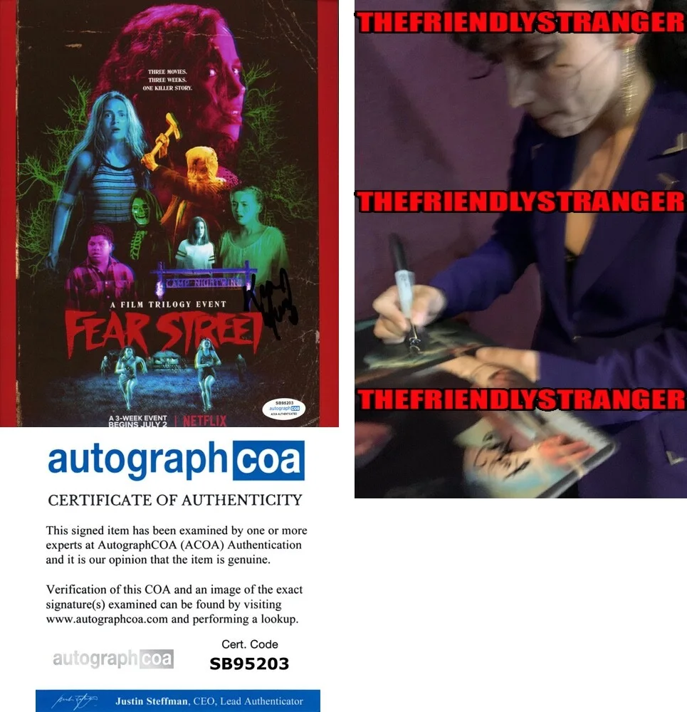 KIANA MADEIRA — Kiana Madeira signed "FEAR STREET" 8x10 Photo a MALCOLM IN MIDDLE Deena ACOA COA