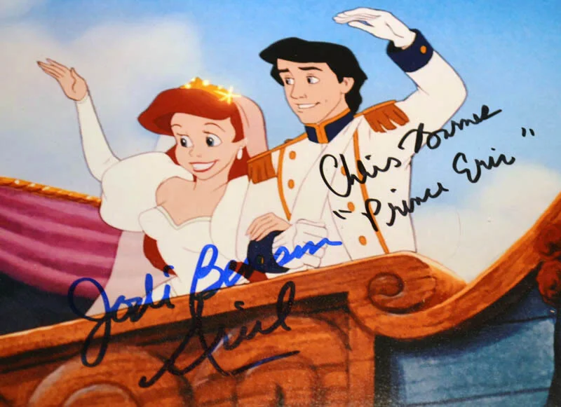 JODI BENSON, HALLE BAILEY, PAT CARROLL, CHRISTOPHER BARNES, More — LITTLE MERMAID Signed x6 Cast Autographs, COA UACC, FRAME, Blu DVD, HALLE BAILEY, изображение 3