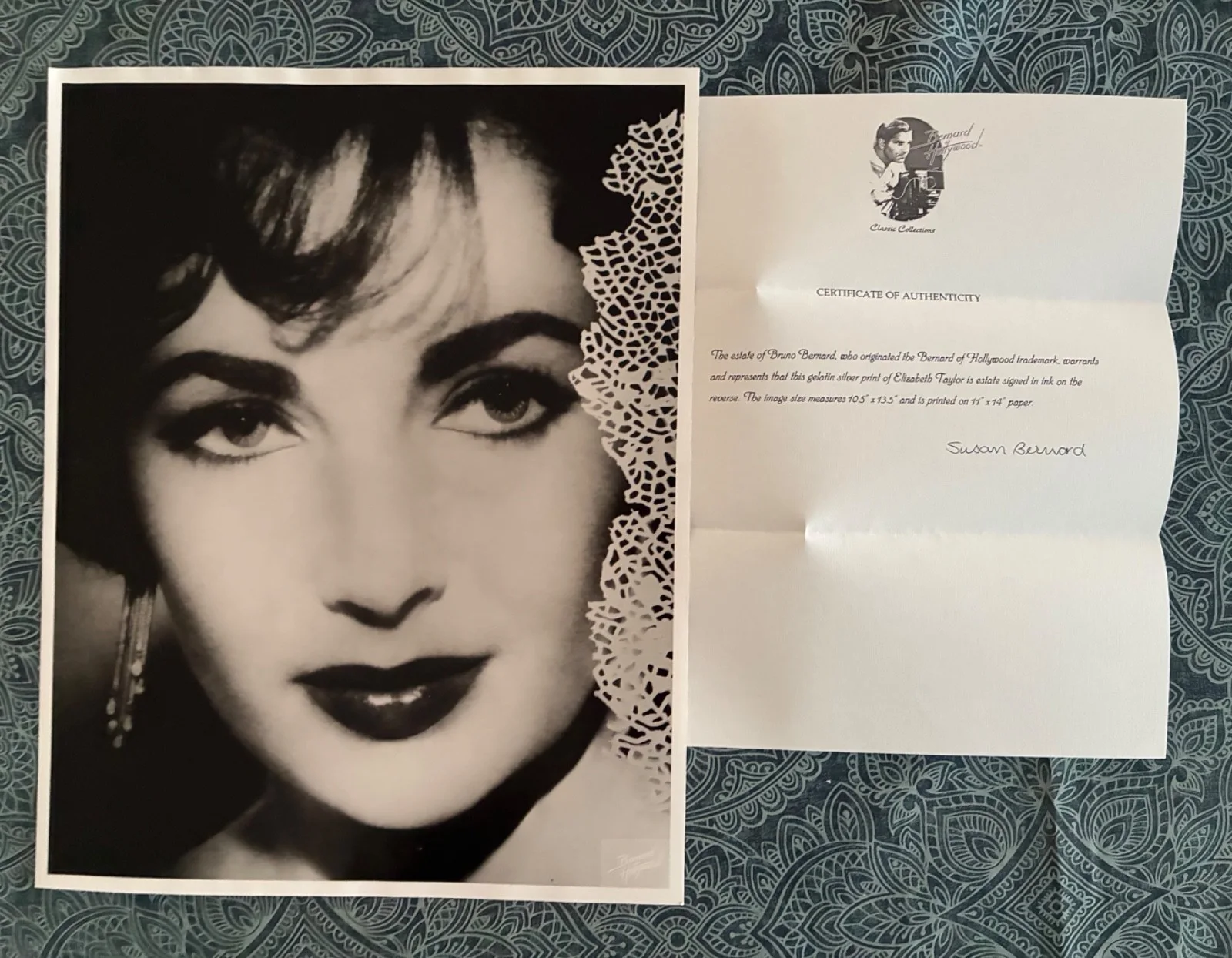 Elizabeth Taylor Close-Up Portrait Bernard of HollywoodEstate Signed Gelatin COA, изображение 4