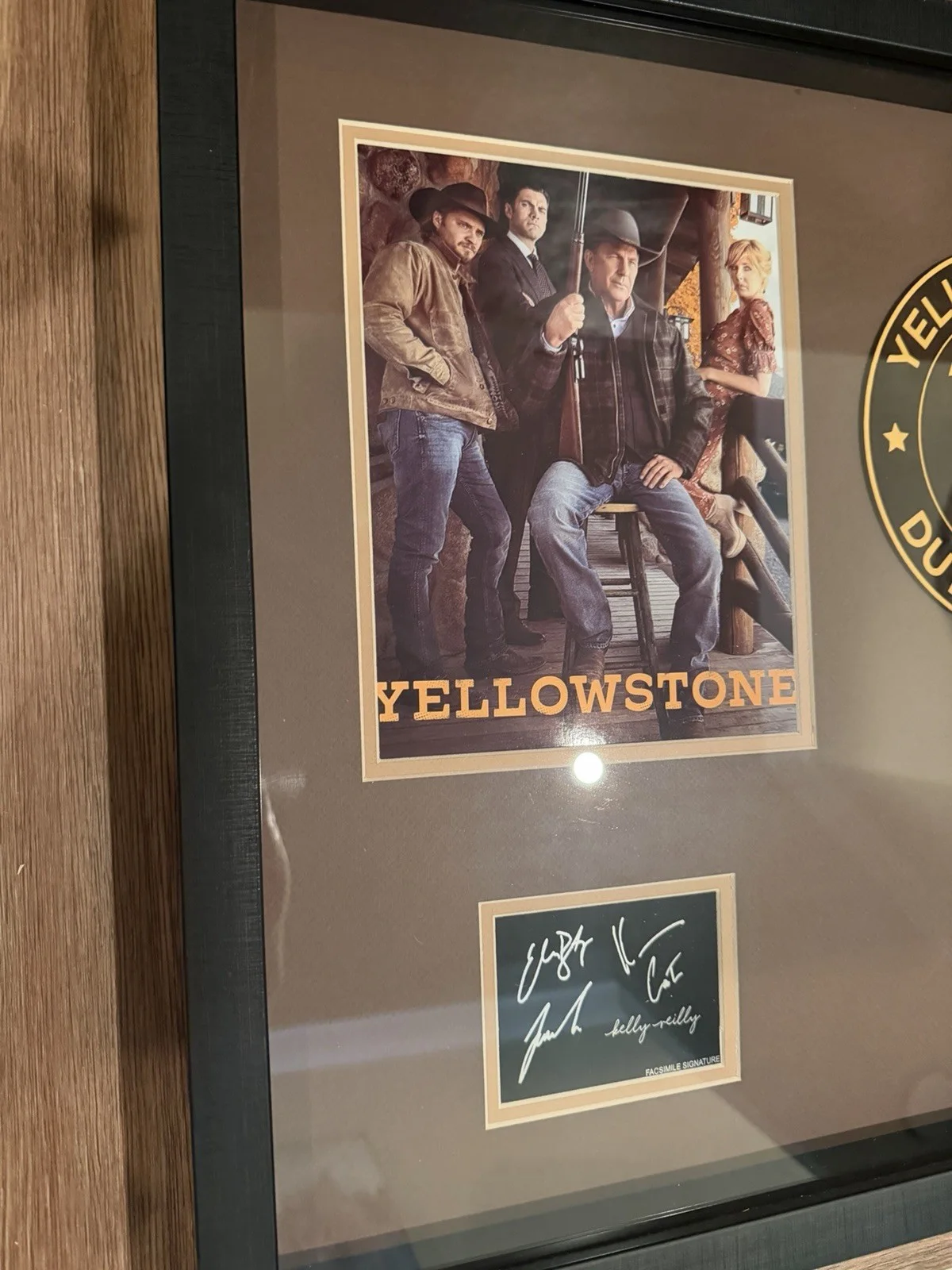 Yellowstone TV Series Facsimile Autographed Cast Photos And Ring, изображение 4