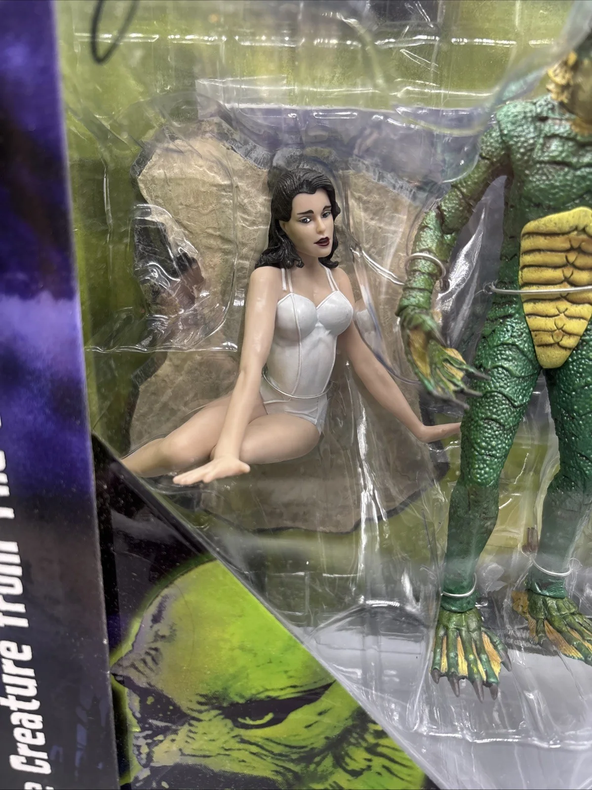 Julie Adams — The Creature From The Black Lagoon Signed By Julie Adams Diamond Select, image 4