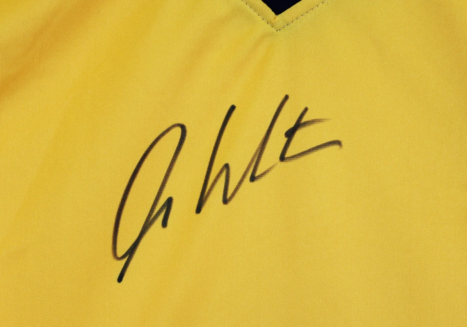 William Shatner — William Shatner Star Trek Authentic Signed Uniform Shirt JSA #AU66669, изображение 2