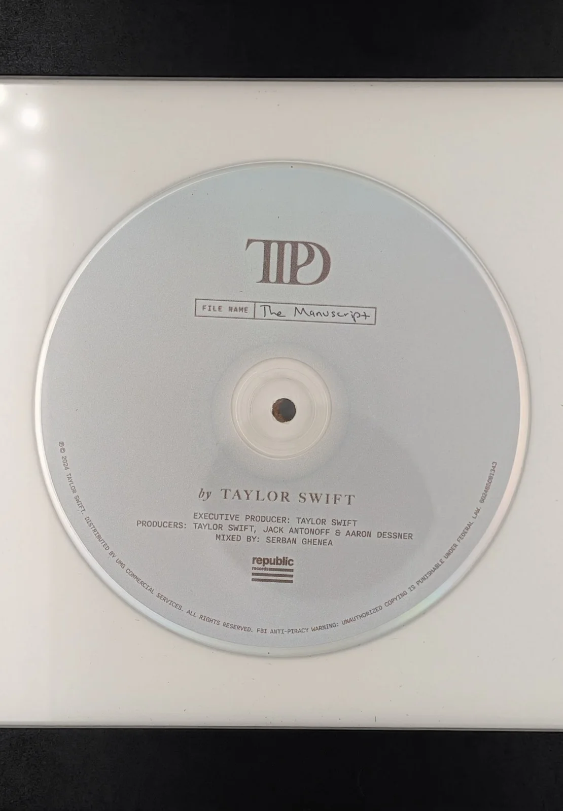 Taylor Swift Signed TTPD The Manuscript CD Framed Display - PSA DNA Auth AO34185, image 4