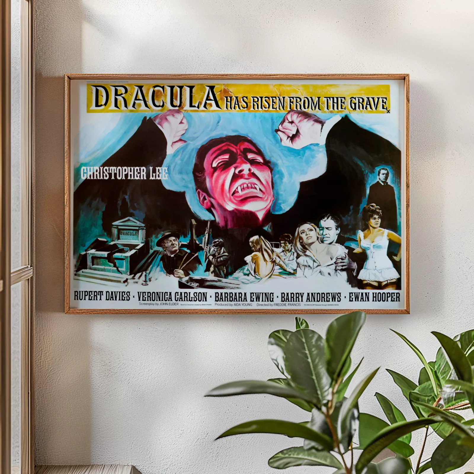 Dracula Has Risen From The Grave - Hammer Film Restored 30" x 40" UK Quad Poster, изображение 2