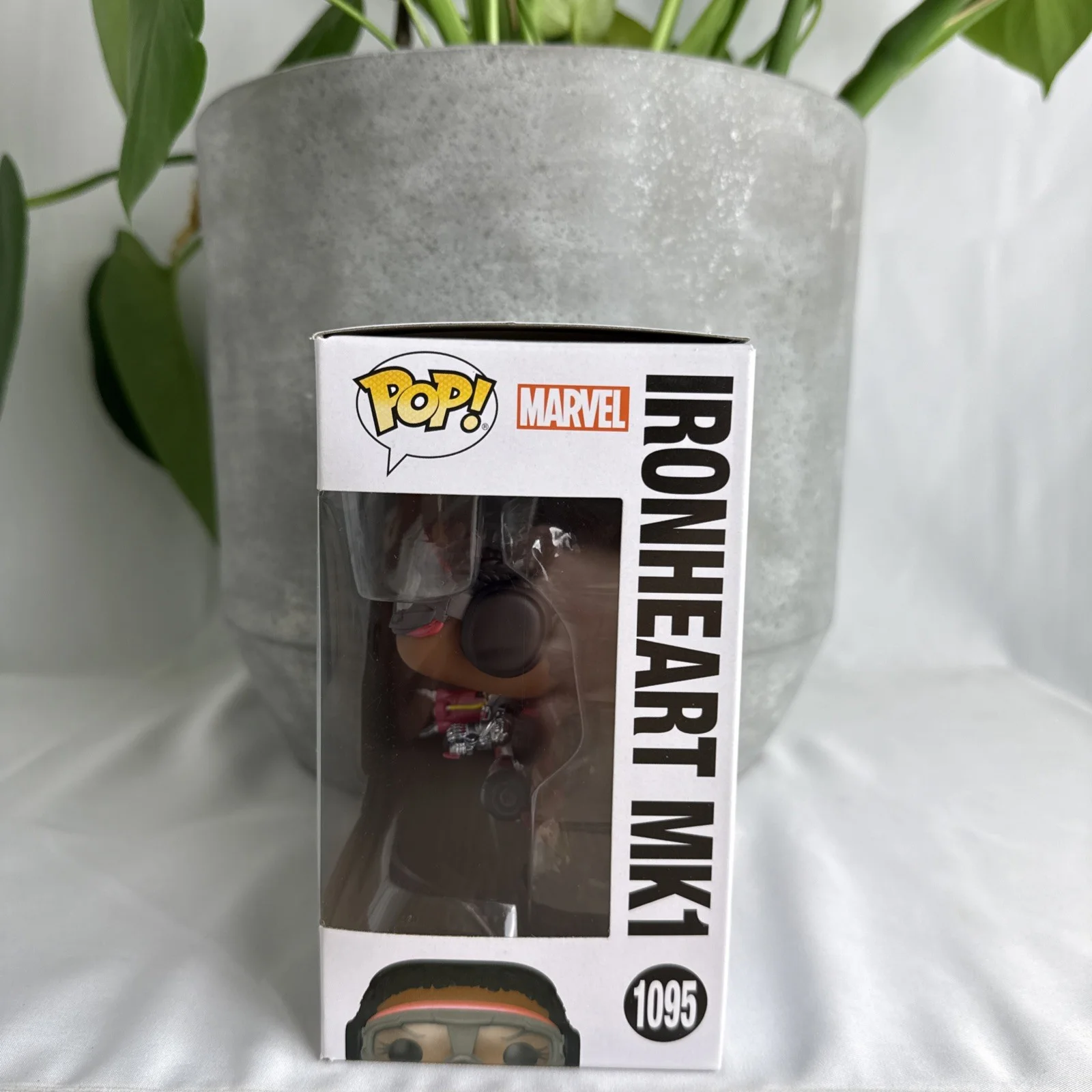 Ironheart MK1 (1095) Black Panther Wakanda Forever Funko Pop! Movies, изображение 3