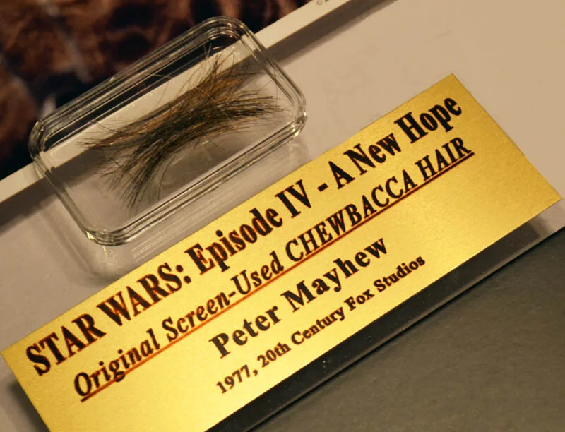 PETER MAYHEW Signed Autograph Prop CHEWBACCA Hair, Death STAR WARS Frame COA DVD, изображение 4
