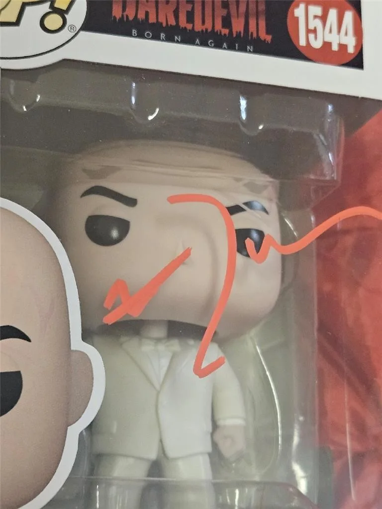 VINCENT D'ONOFRINO — VINCENT D'ONOFRINO KINGPIN DAREDEVIL SIGNED AUTOGRAPHED FUNKO POP! 1544 COA 2, изображение 3
