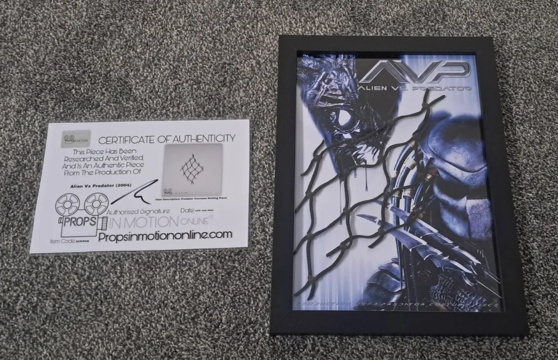 AVP: Alien vs Predator (2004) -Production Used Predator Costume Piece-A4 Display, image 5