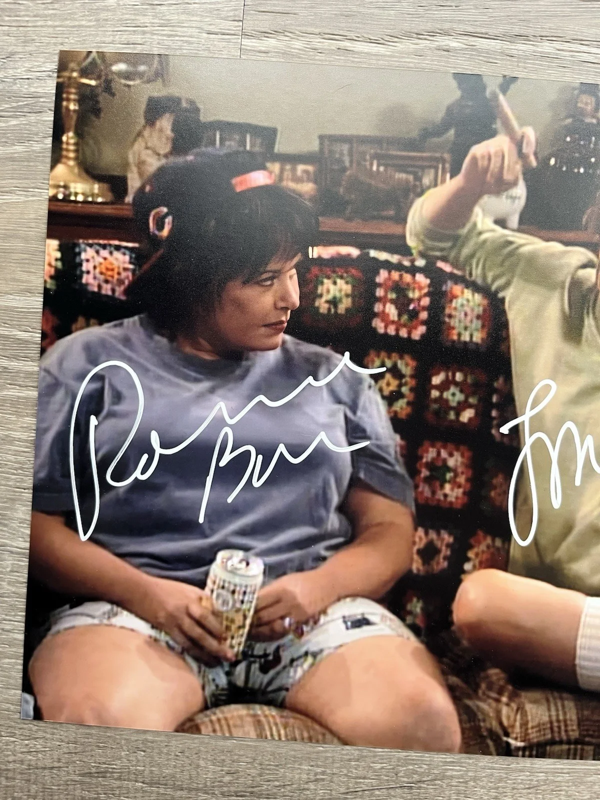 Roseanne Barr Laurie Metcalf Signed 8x10 Photo Beckett COA Aunt Jackie, изображение 3