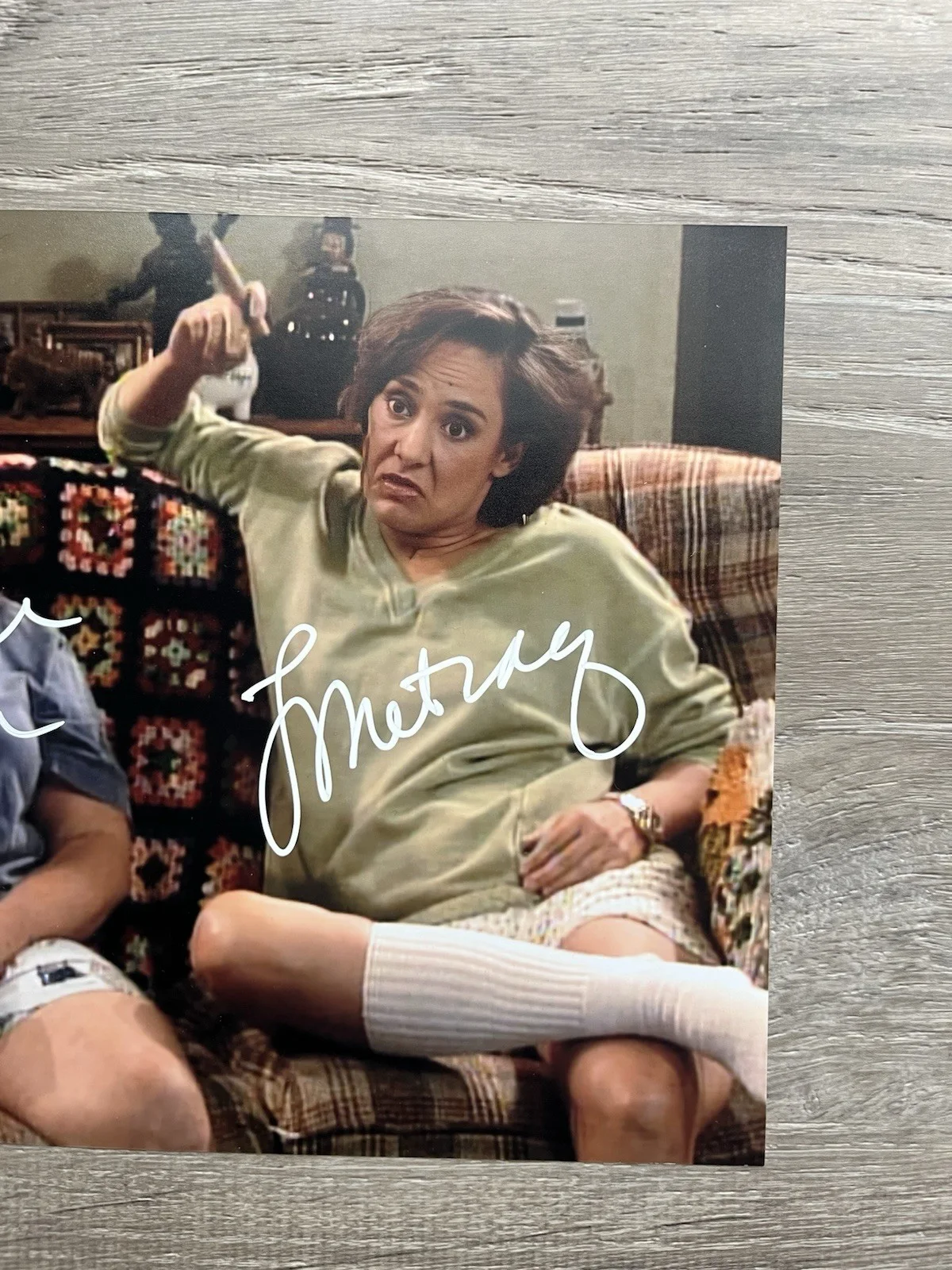 Roseanne Barr Laurie Metcalf Signed 8x10 Photo Beckett COA Aunt Jackie, изображение 4