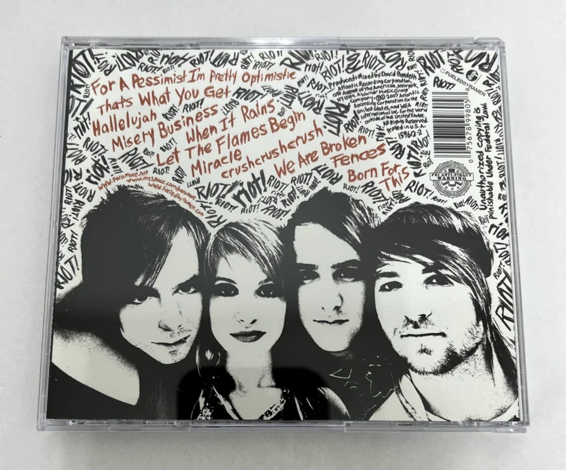 Jeremy Davis, Josh Farro, Zac Farro, Hayley Williams — Riot Paramore Full Band Signed Autograph CD - Hayley Williams & Band Members, image 4