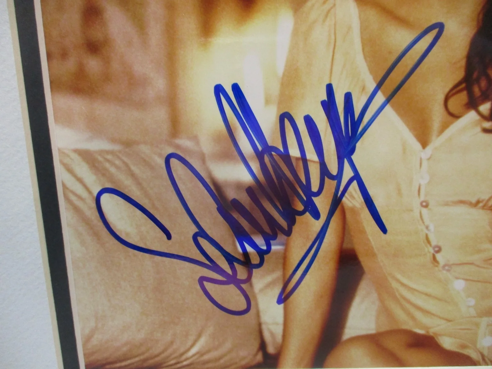 Selma Hayek Autographed 8x10 Photo with Certification, image 2