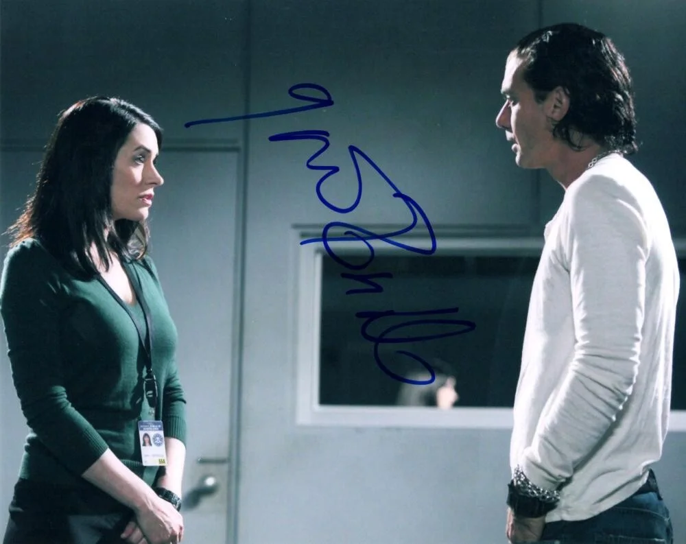 Gavin Rossdale — Gavin Rossdale Signed Autograph 8x10 Photo - Bush frontman on Criminal Minds