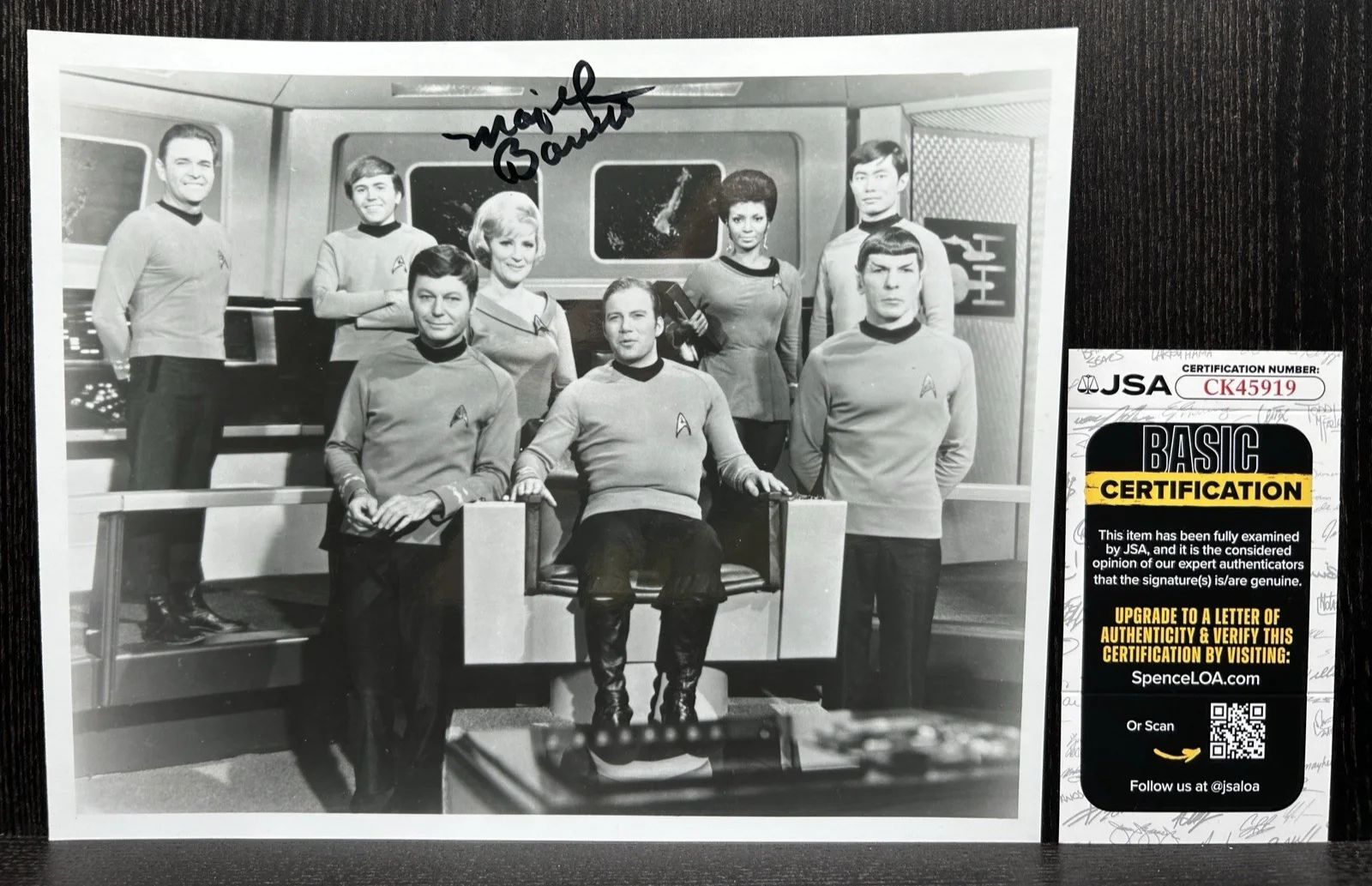 Majel Barrett — MAJEL BARRETT HAND SIGNED ORIGINAL STAR TREK CREW PHOTO Autograph Auth JSA COA, изображение 2