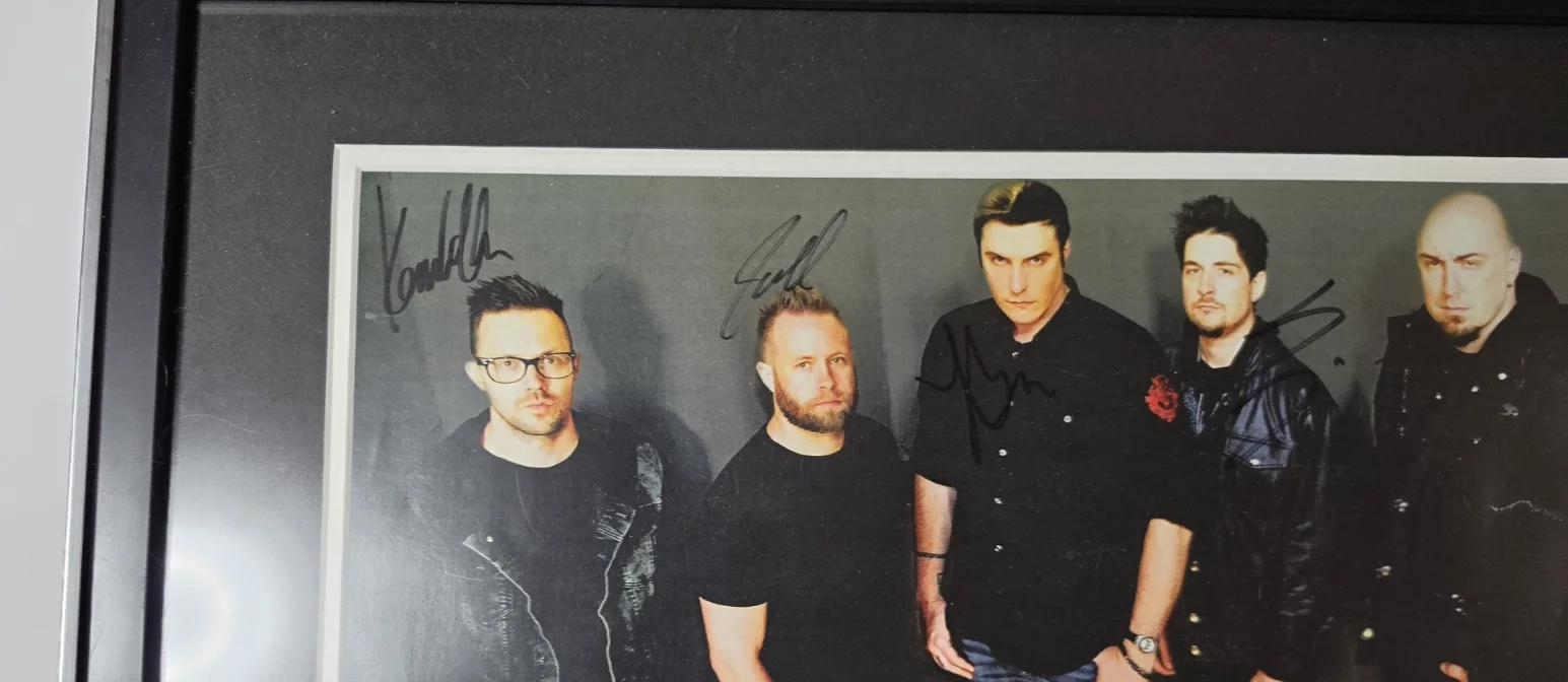 BREAKING BENJAMIN Band SIGNED / Autographed Photo - Pro Framed - 16X21, изображение 3