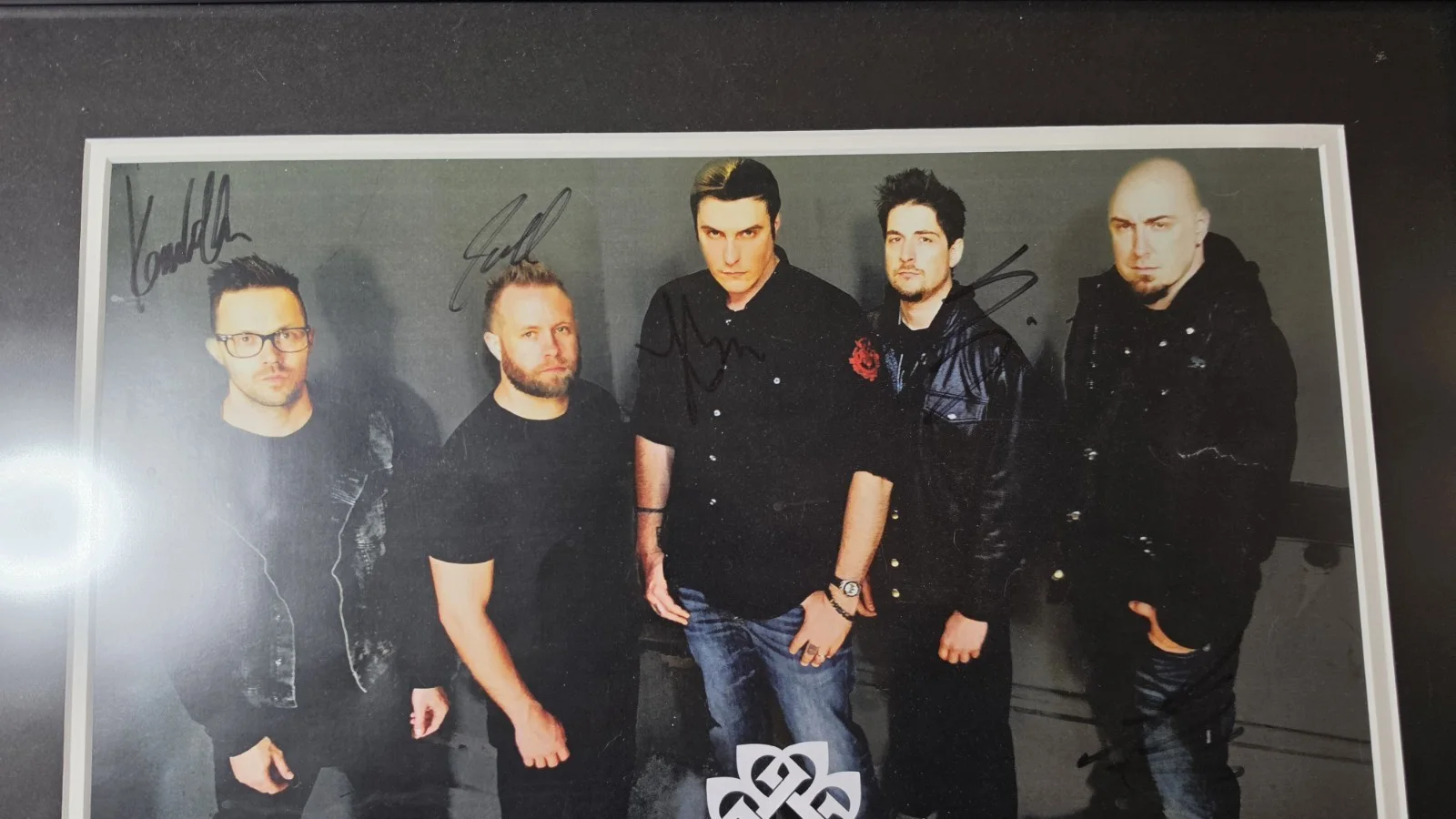 BREAKING BENJAMIN Band SIGNED / Autographed Photo - Pro Framed - 16X21, изображение 4